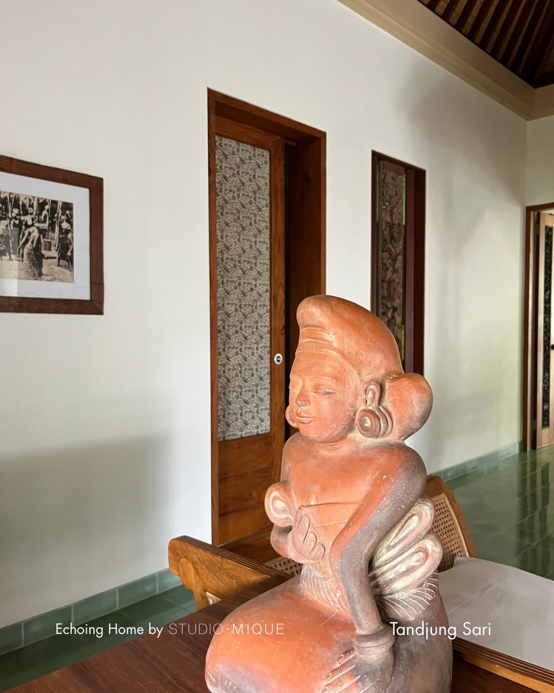 As the new year unfolds, it felt like the right moment to continue following my inner drive for Echoing Home. Since I hadn’t shared it on my @studiomique Substack yet, I’m returning to the beginning and sharing my very first interview with Aviadi Purnomo of @tandjungsari. This place was, in fact, where my idea for Echoing Home began - where I first felt the urge to create something rooted in the feeling of home.
You can discover more interviews as part of Echoing Home on: studiomique.substack.com 💫
#interiordesigner #substacknewsletter #tandjungsari #thefeelingofhome #interieurontwerperamsterdam