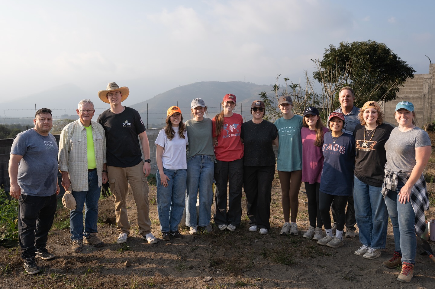 What an amazing way to start the New Year! We were blessed with an all day visit from @athurber1125 and her team from @southtulsabaptist and our first ever opportunity to worship together with music and encouragement from God’s word!
Along with all that, we talked, we shared testimonies of God’s goodness and grace in our lives, we toured the site and we toiled together!! (More about the toiling coming Soon 😉)
Thank you again for spending your day with us, listening, sharing, worshipping, sweating in the dirt and most of all, praying over us! It was a beautiful and blessed day!
📸 @ea.fotografo 🫶