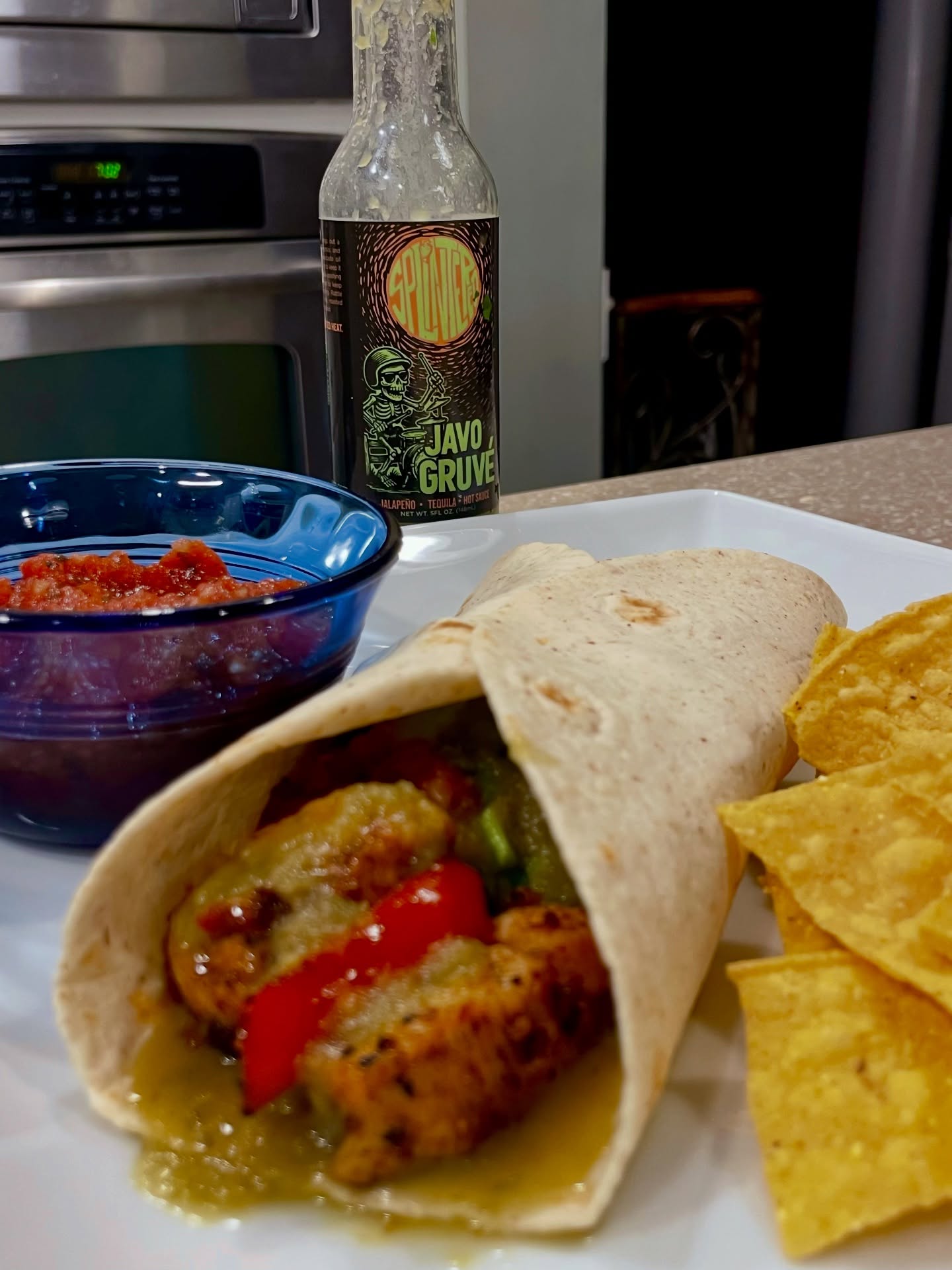 One bite and you’re in the groove. Splintered Sauce’s JavoGruvé: Fresh jalapeño heat infused with tequila, perfect on sizzling fajitas. Bottle in the back, flavor in the front! 🔥🌮
Get yours at www.splinteredsauce.com !!
#JavoGruvé #jalapeno #tequila #hotsauce #fajitas