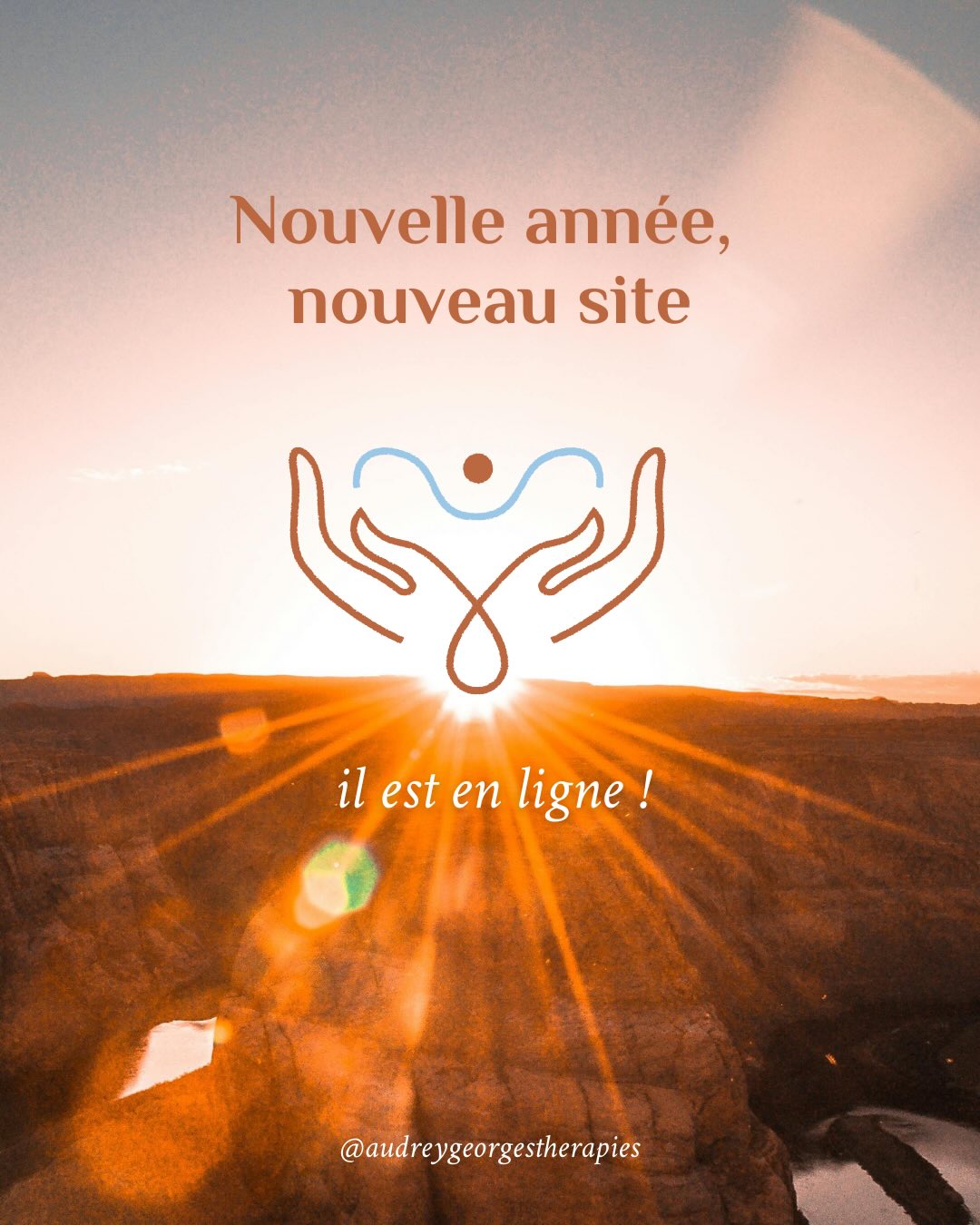 Ça y est…
Ce projet qui mûrissait depuis un moment voit enfin le jour ✨
Alors quoi de mieux que cette nouvelle année pour vous le partager.
Un nouveau site, imaginé comme un espace d’accueil.
Un lieu en ligne pour vous raconter mon approche, bien sûr.
Mais surtout, il parle de vous, de vos questionnements, de vos rythmes, de votre humanité.
Je vous laisse le découvrir.
Sans attente. Sans pression.
Juste pour voir si ça vous fait du bien 😉
#audreygeorgestherapies #thérapieifs #theoriepolyvagale #therapeuteardeche #intelligencerelationnelle