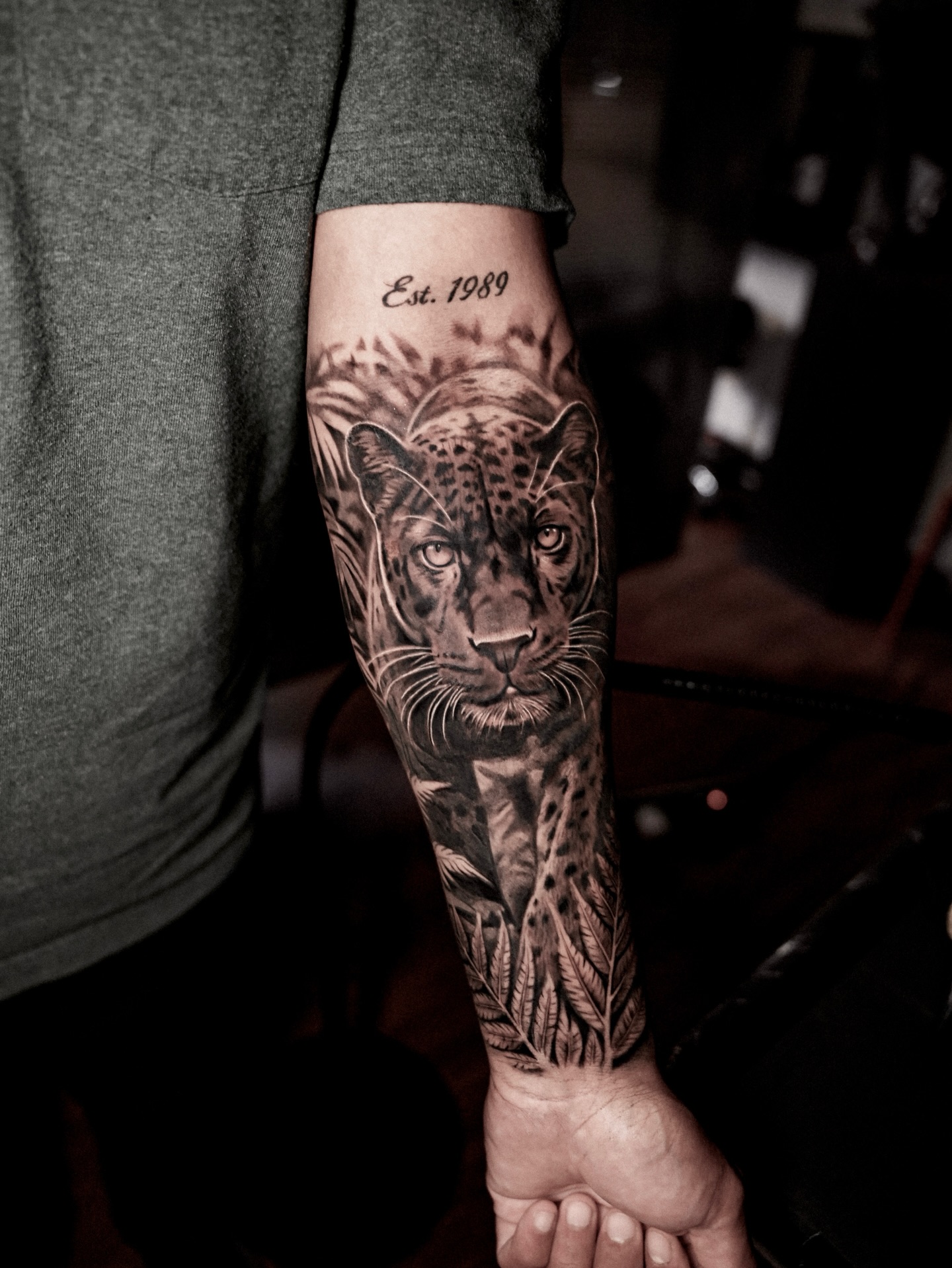 Want to get a realistic black and gray animal tattoo? Contact:
✍🏽Artist: Lalo V @inkbylalo
🗓️Books: OPEN
To book: DM/text/email him directly
📧inkbylalov@gmail.com
📱 (408)843-7441
💲Deposit Req
•
•
•
#bayareatattooartist #portraittattooartist #marsinktattoo #california #bayarea