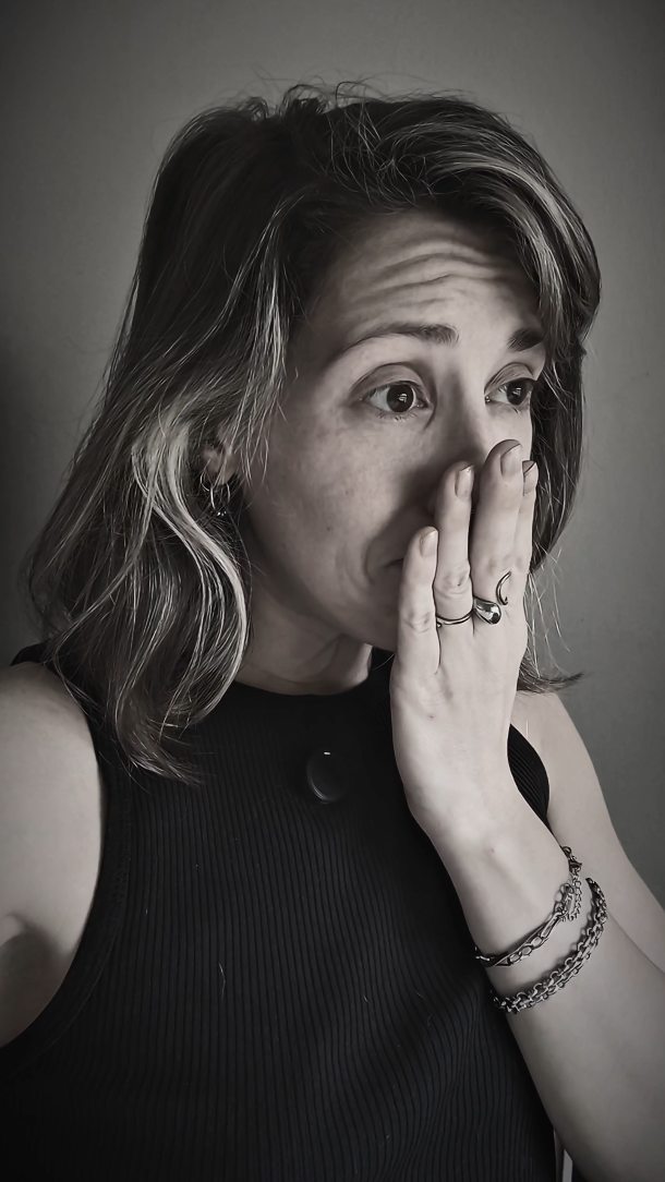 No puedo creer lo que nos pasó 😔💔
No sabemos cómo seguir después de esto
#maderamaciza #artesanosuruguayos #MueblesUruguayos #MueblesArtesanales