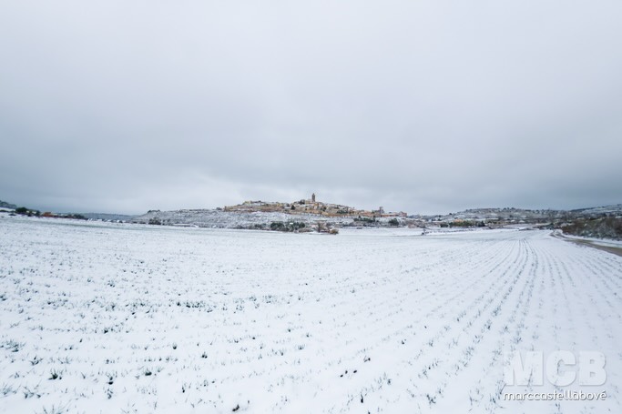El temps vola i mai s’atura.
…
#Cervera #Segarra #nevada #eltempstv3 #meteo
…
@turismecervera @turisme.ccsegarra @segarraviva @somsegarra @meteocat @alexvandermeteo @tomasmolinab @descobreixcatalunya @descobreixterritori @catalunyaexperience @tempsdemeteo @catalunyameteo @eltempstv3 @eltempscat