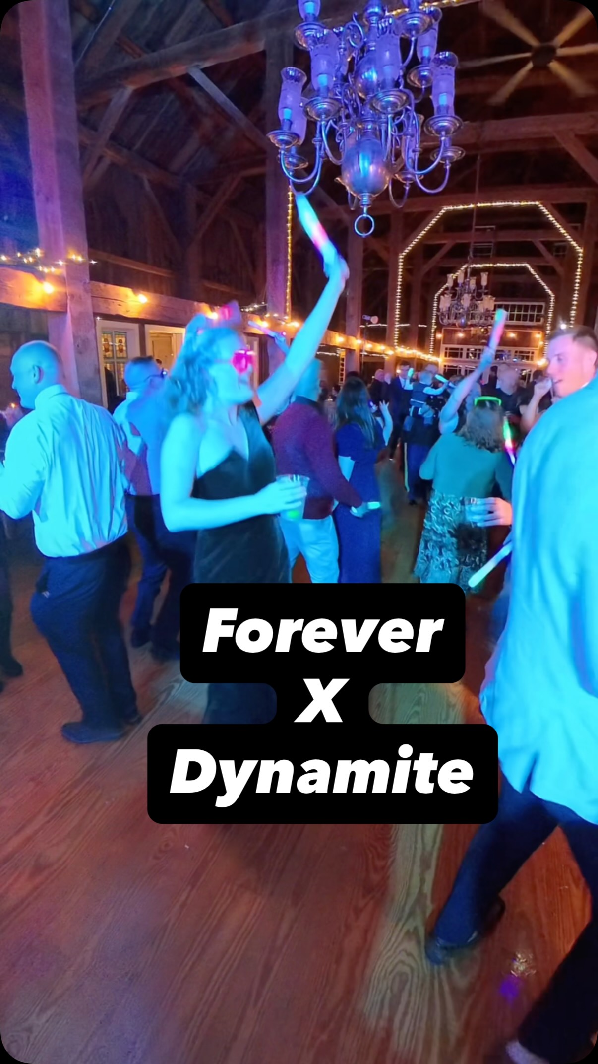 Millennial Throwbacks are a specialty of mine! These tracks are guaranteed to keep people on the dance floor and are staples. But that doesn’t mean you need to play them the same way every time! I always try to challenge myself and HOW I mix music together. If I find myself doing the same transitions every time I play a track; I force myself to try and learn a new way of doing it. That doesn’t mean ditching the songs: because some of them just work. But there are endless ways to get creative! #djlife #weddingdj #millenial #2000smusic