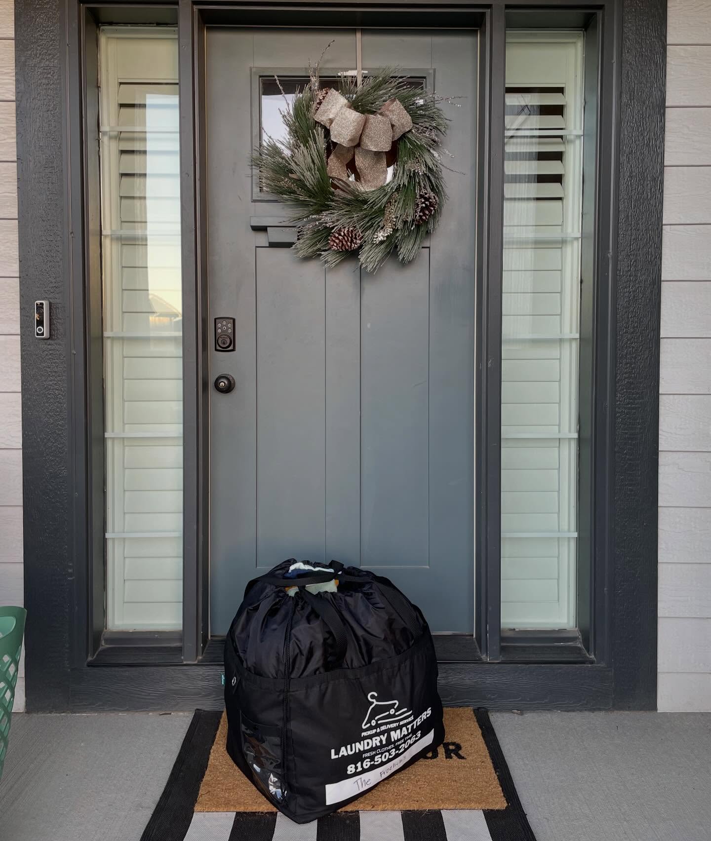 Did you know?
We offer the lowest laundry prices in the area — and we come right to your door!
🧺 Full laundry pick-up & delivery
🧼 Cleaned, folded, and returned fast
📍 Locally owned & trusted by families all over the KC metro area
Why spend your weekend doing laundry?
Let us take care of it — for less!
Message us today to book your laundry pick up!