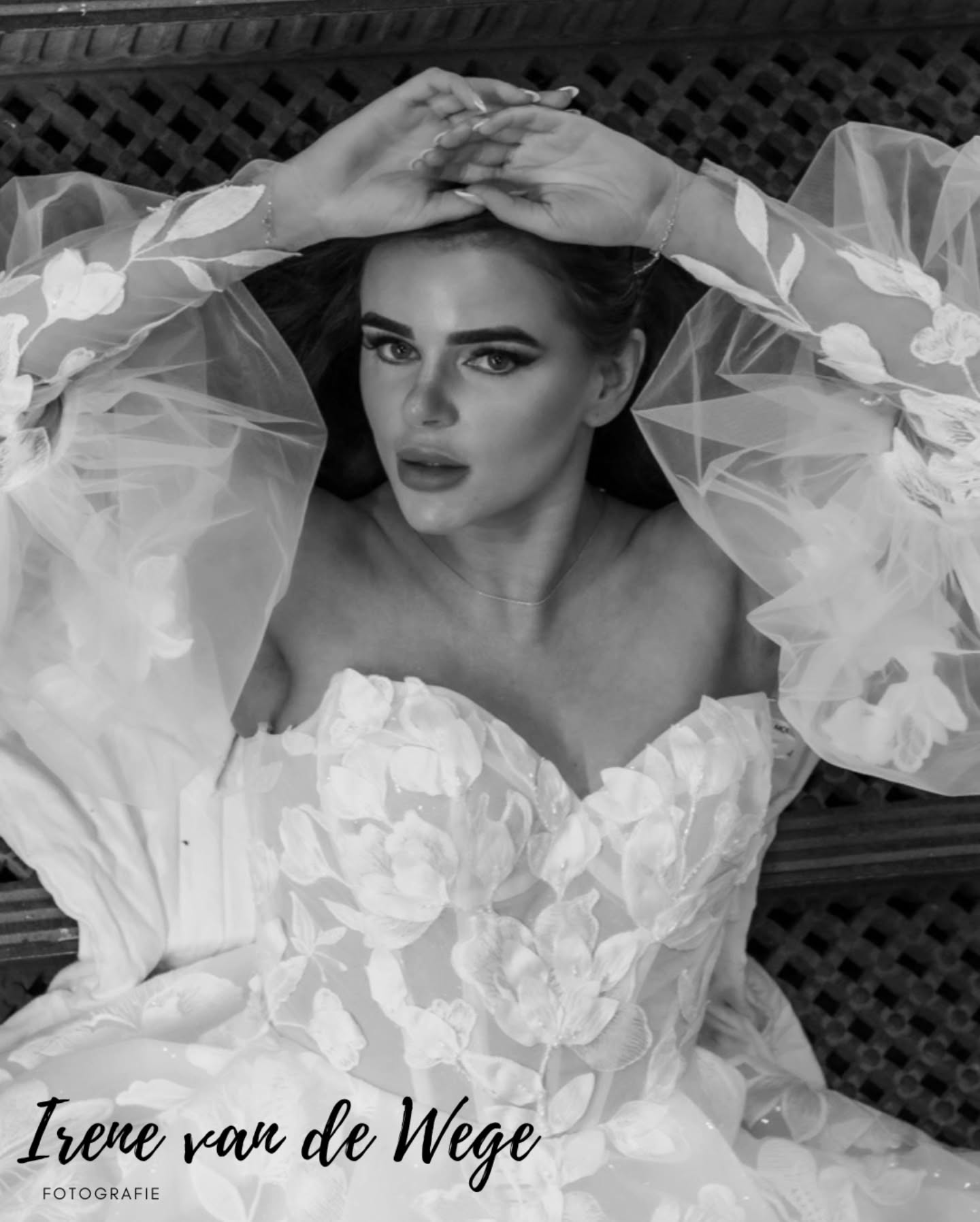 Boek nu jouw fotoshoot!
Bruiloft, Portret, Boudoir, Zwangerschap, Couple ...
www.irenevandewegefotografie.com
#fotograafzeeland