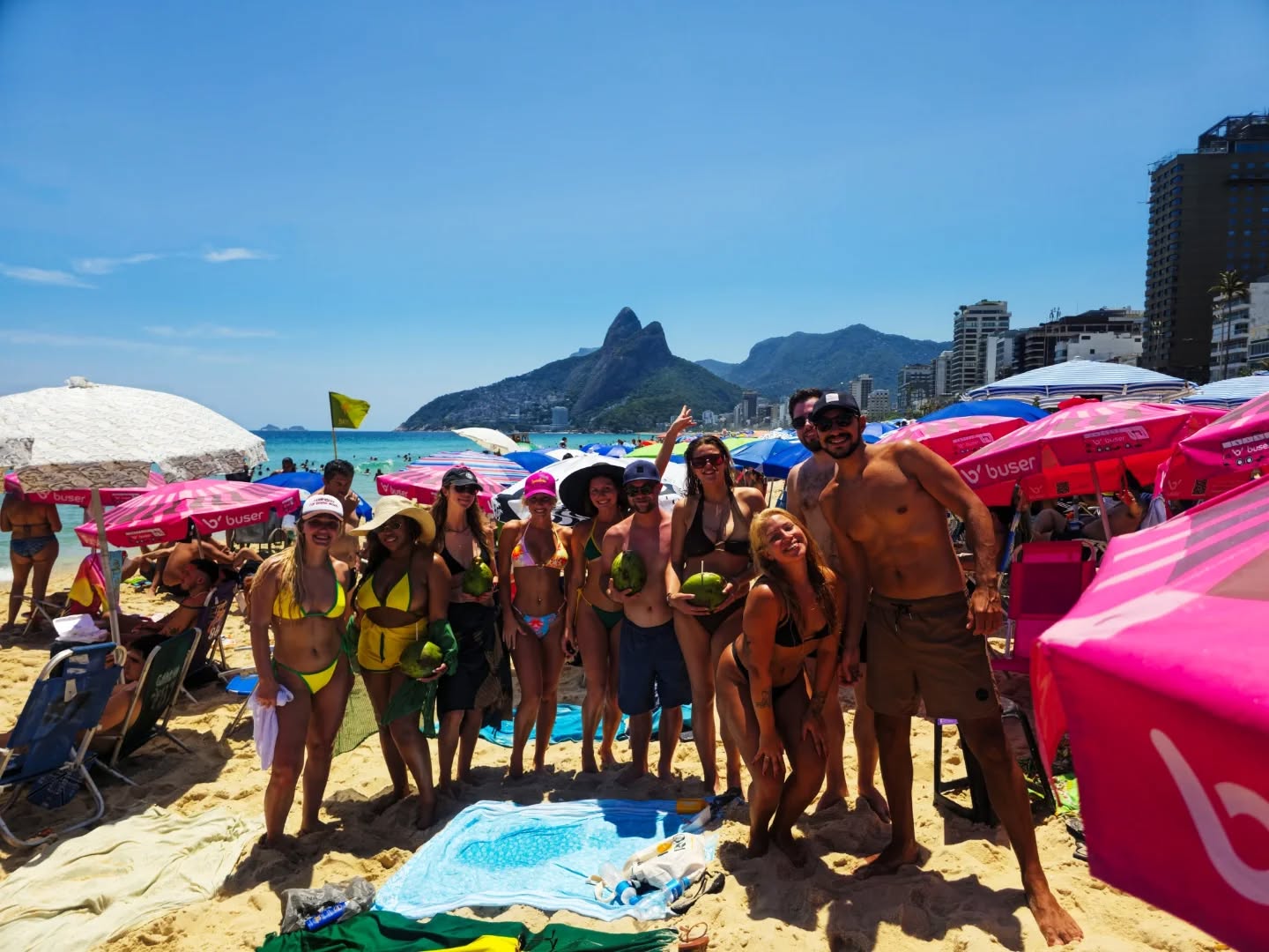 A Rio trip is not a Rio trip without beach days with the crew 😎☀️