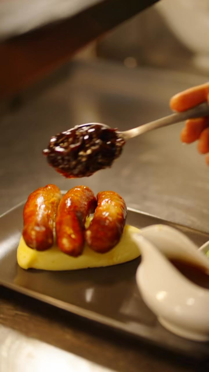 January called… it’s FREEZING 🥶
Good news: we’ve got the cure.
Warm up at The Rose & Crown, Brentwood with our hearty January menu ❤️
Think proper comfort food like sausage & mash, rich gravy, and all your pub classics done right. Cold outside, cosy inside 🍽️🔥
📅 Book online:
https://web.dojo.app/create_booking/vendor/56Zde-9zdMk87e8zpQFmllJ3Ys3tPOtKa3FkzVjx31Q_restaurant
📞 Or call: 01277 410805
Come in from the cold – your plate (and pint) are waiting 🍺
#RoseAndCrownBrentwood #JanuaryWarmUp #ComfortFood #PubClassics #SausageAndMash #CosyPub #EatLocal #BrentwoodEats #HeartyFood #WinterWarmers