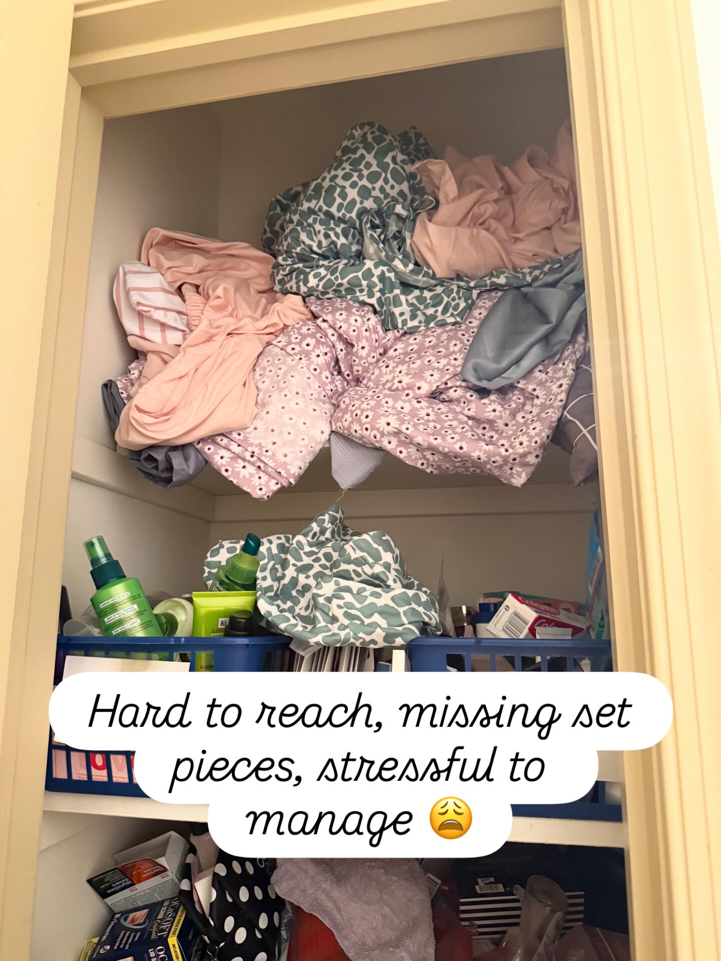 Clutter usually isn’t about having too much stuff — it’s about not having the right systems, and with linen closets, folding sheets and towels can be a bear!🐻
Most homes collect clutter because items don’t have a clear place to live, especially when life gets busy (family, schedules, sports, work… all of it).
Start small. One category. One shelf. One win.
Simple systems create ease — not perfection.
#easeandorderllc #organizingtips #functionalhome