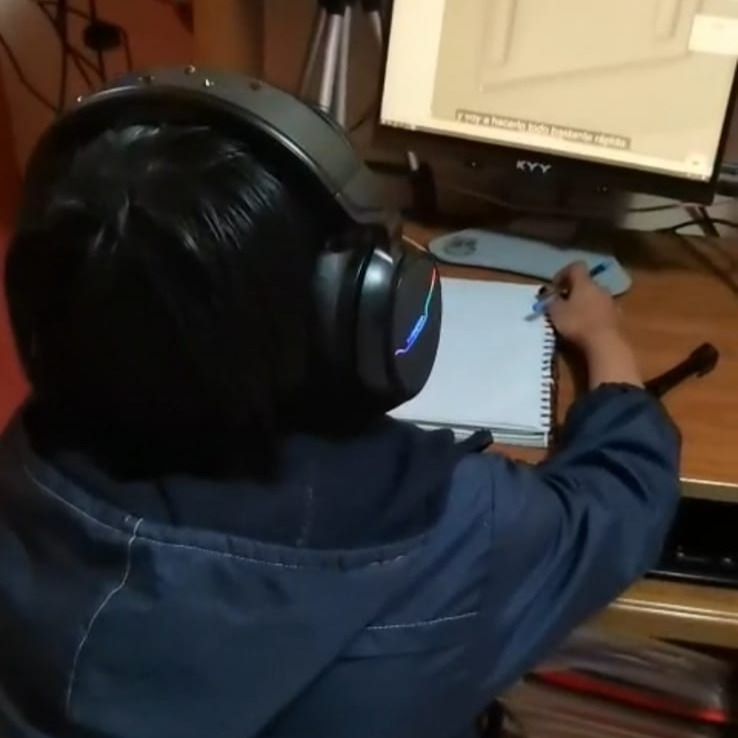 Gracias a tus donaciones se aperturo una clase más, esta vez enfocados a la tecnología.
Gracias por todo su apoyo.