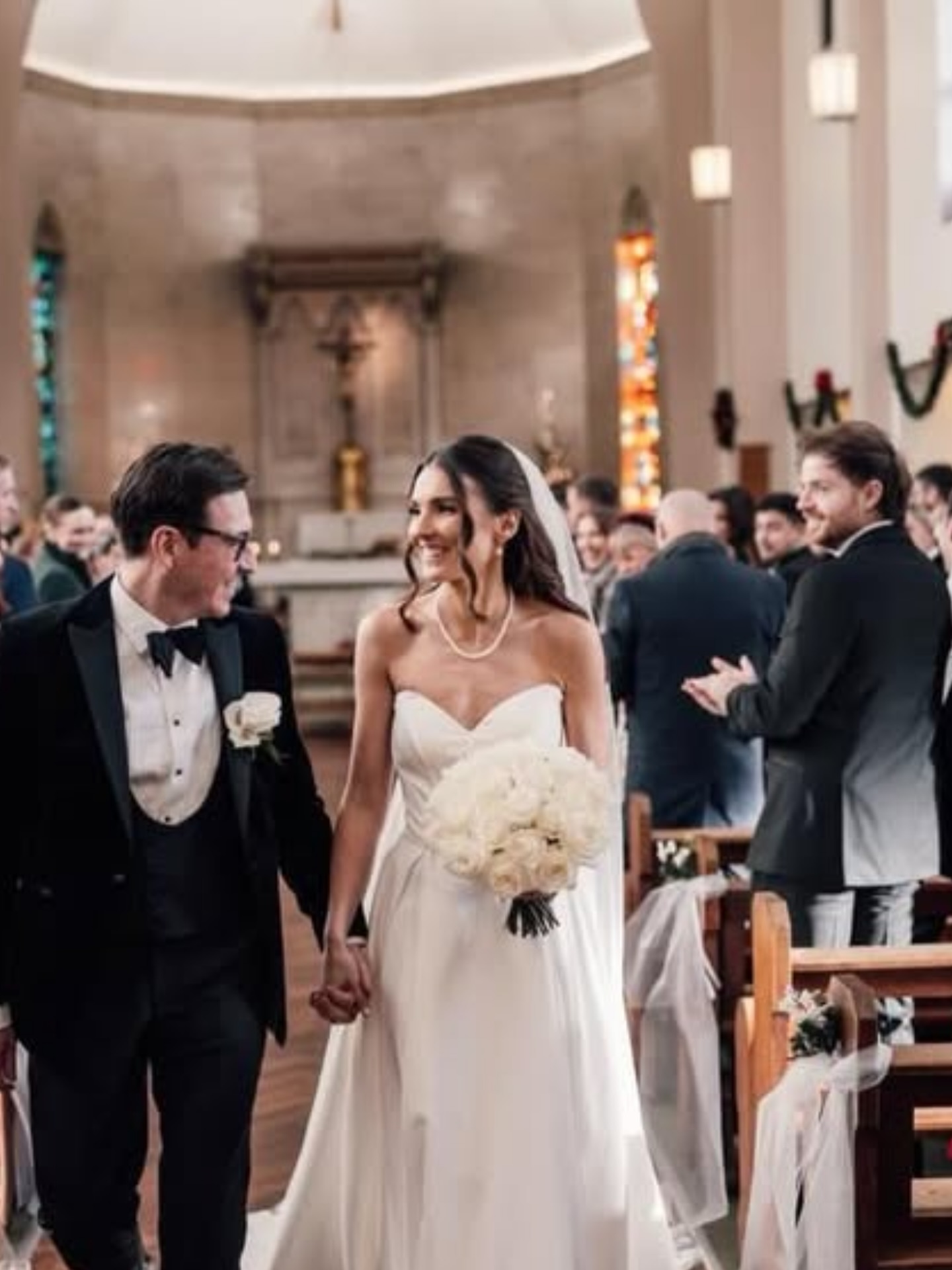 Congratulation’s to Laura and Lawrence on there winter wedding captured buy David Dean photography #winterweddingflowers #essexweddingflowers #mulburyhouseweddingflowers #essexweddingflorist #weddings