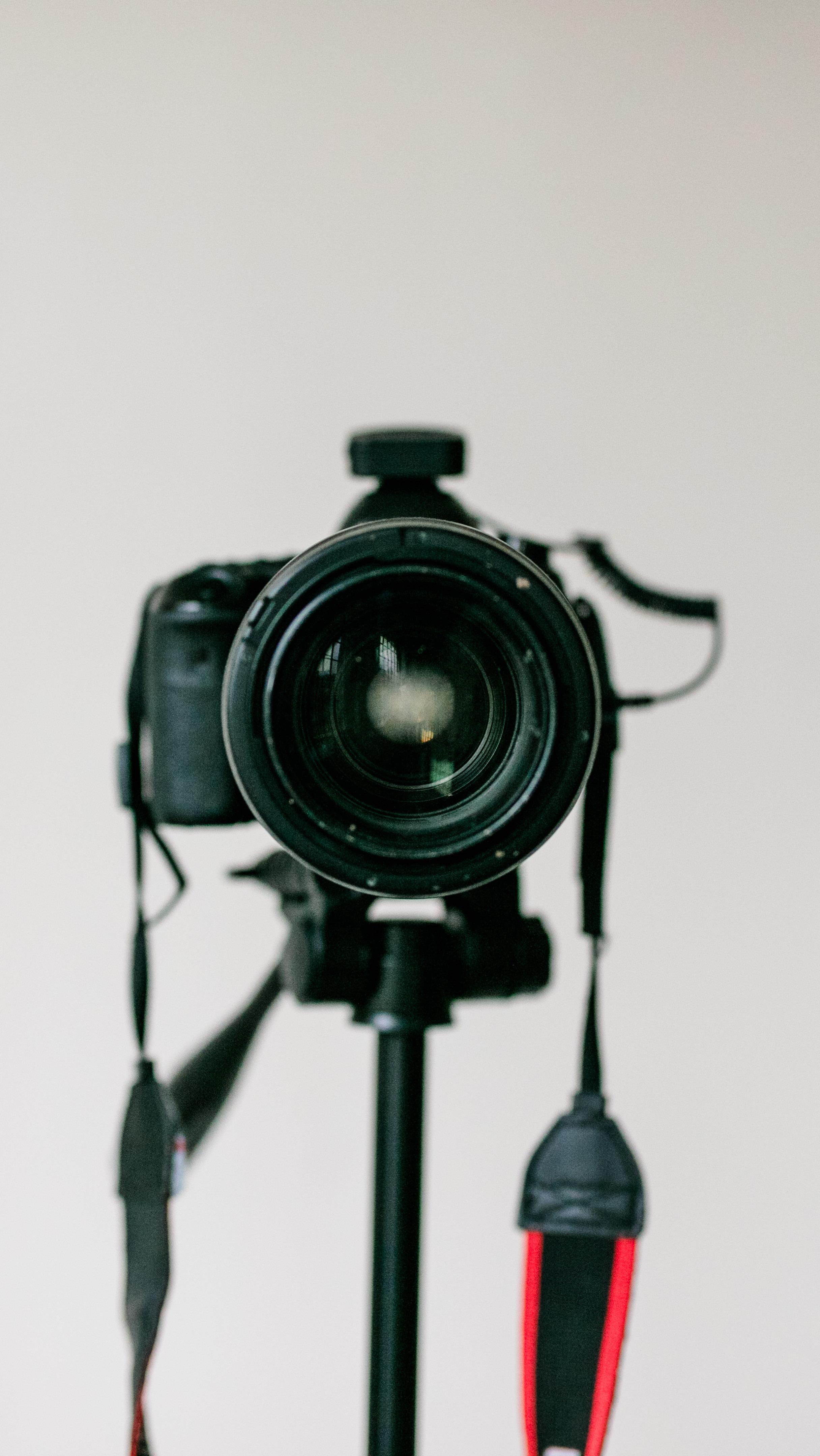 What makes us happy?
Being there for the big moments but also noticing the small ones.
Being behind the camera, documenting real stories as they happen.
On set, on the move, behind the scenes.
This is @drop_the_butter , this is us 💜
.
.
.
#dropthebutter #londonagency #london #contentcreation #londoncreatives