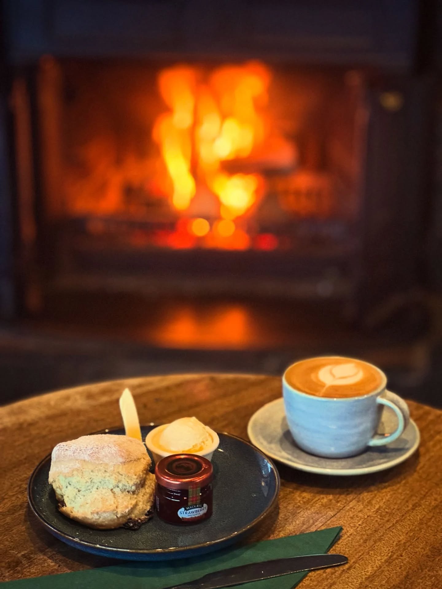 Open at 10am! The fire is on, we have fresh scones just out the oven, & plenty @coffeeknoydart
The Wee Smithy menu on till 2pm.