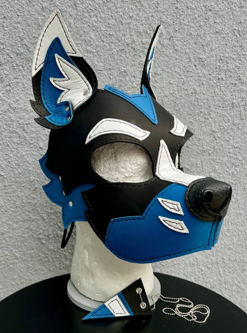Partial Custom Wolf hood for alpha_bamm!🐺
www.scrapyardleather.com
#scrapyardleather #scrapyardlthr #pupplay #petplay #furryfandom
