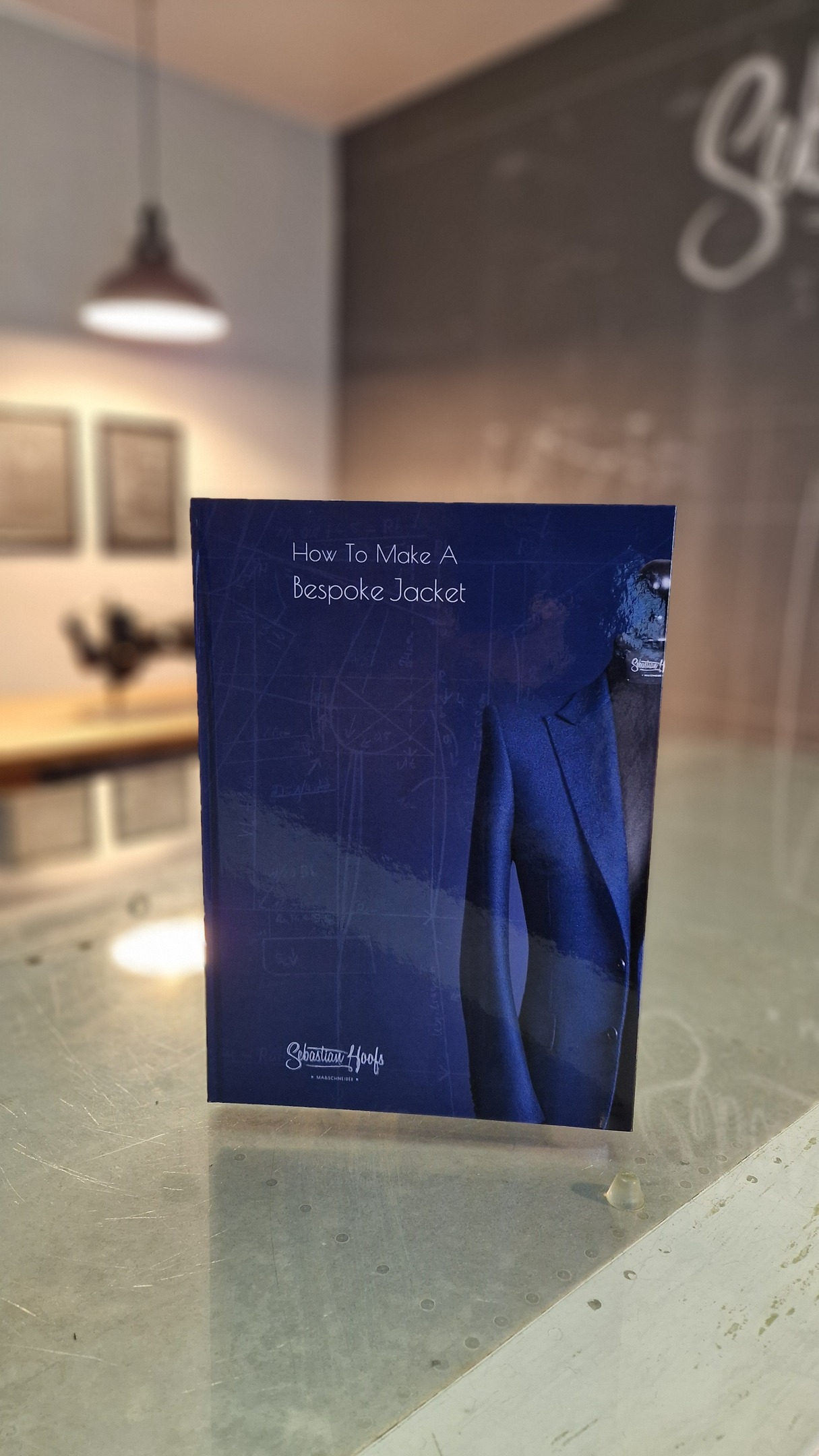 How To Make A Bespoke Jacket ✂️
Learn my way of bespoke tailoring — step by step and in every detail.
From precise measuring and pattern cutting to fittings, construction, and the final press.
Structured like a textbook, this book empowers you to create your own made-to-measure jacket from start to finish.
👉 Link to shop and more infors in bio
Worldwide shipping
#sebastianhoofs
#bespoketailoring #tailoringbook #bespokejacket #handmadetailoring #menswearcraft
#tailorslife #madeToMeasure #sartorial #craftsmanship #tailoringeducation
#bespokemenswear #slowfashion #classicmenswear #tailoringprocess