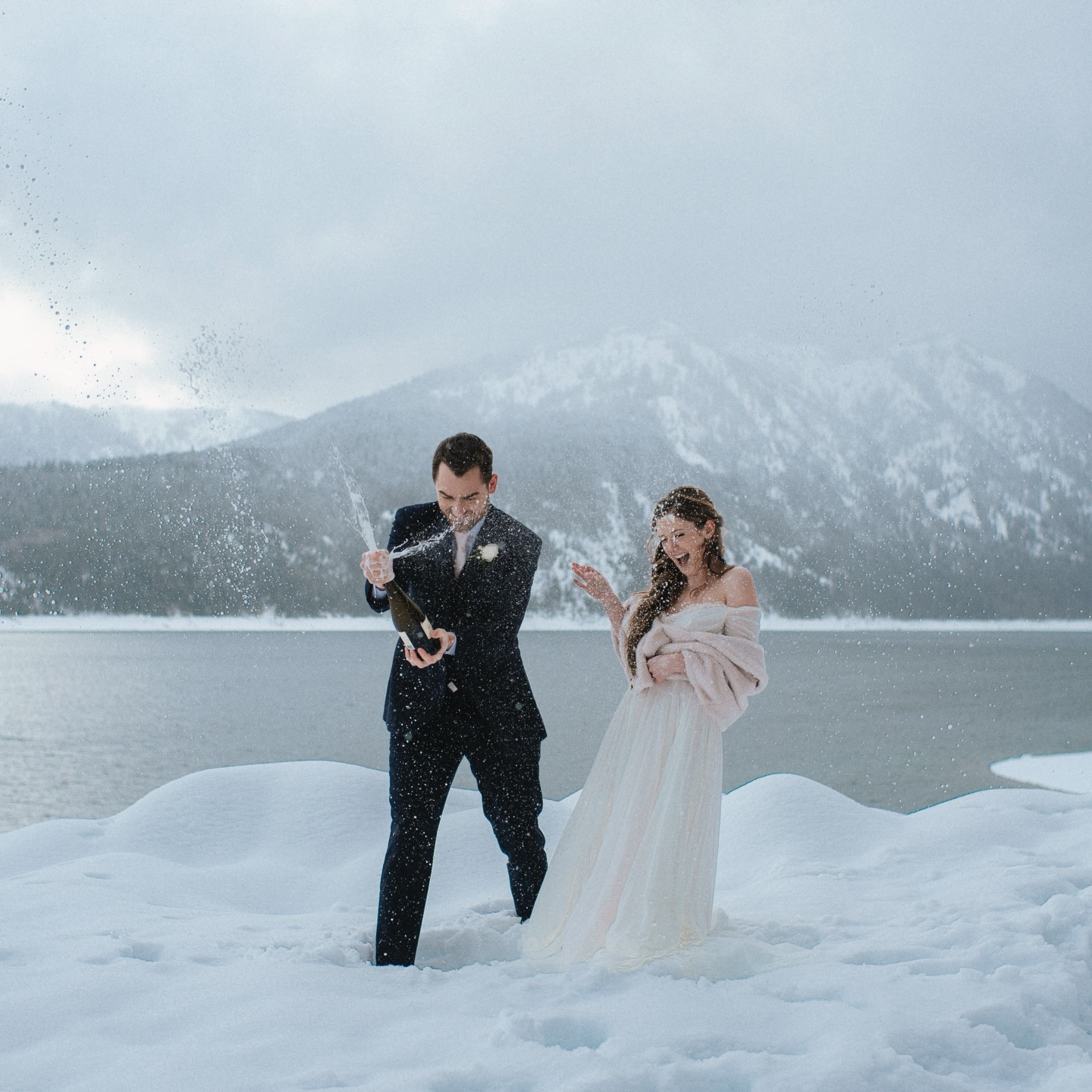 I wish more people got married in winter, especially in the snow! I know some of the winter obstacles can be intimidating but wit the right plan in place you’re in for a truly special day ❄️
Here are a few things you should know when planning your winter wedding/elopement
#snowyelopement #winterelopement #washingtonelopementphotographer #washingtonelopement #winterwedding