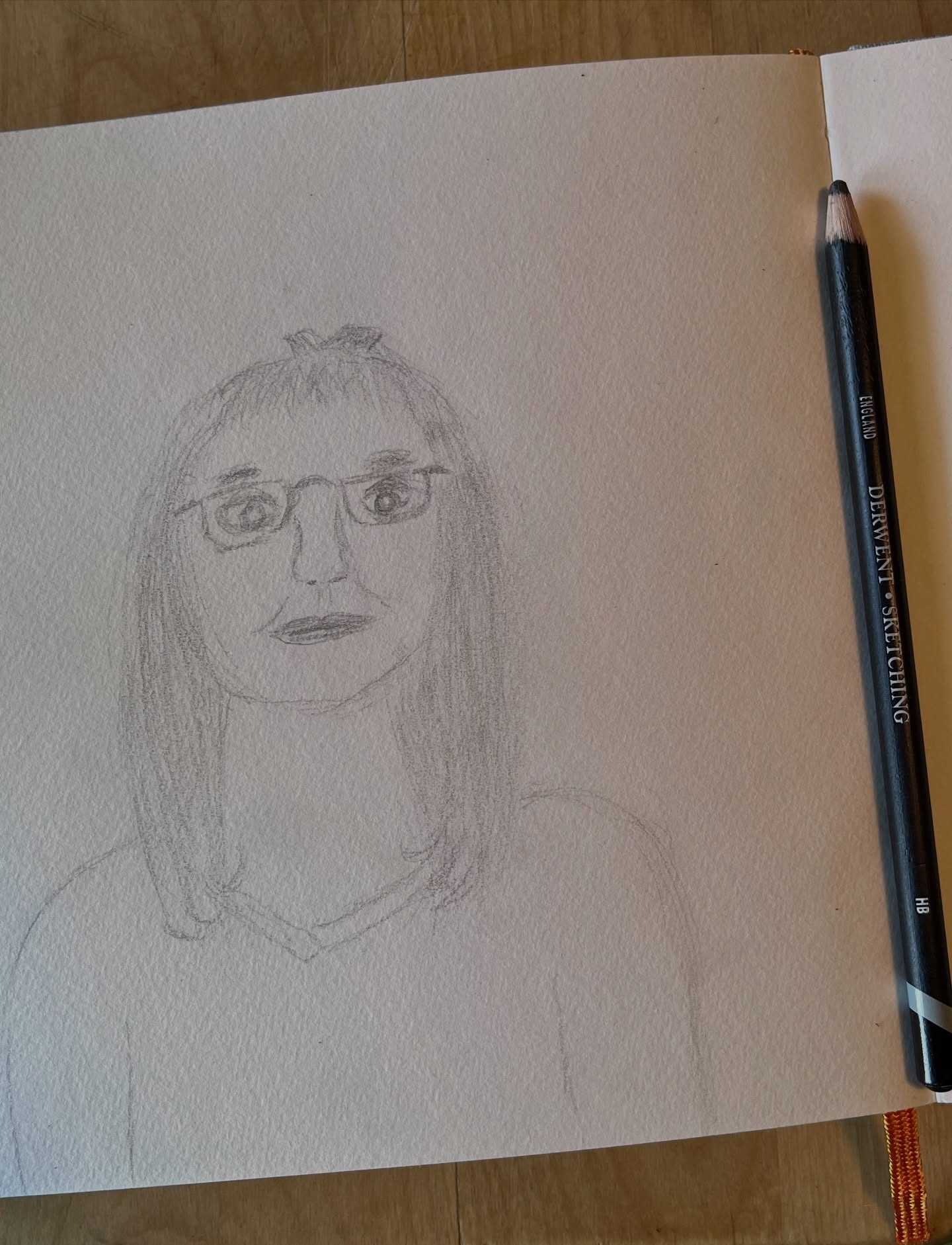 Waiting for inspiration as I draw myself, without photos or mirrors to assist me, instead of writing my next poetry book manuscript…
I know I just need to write a bit by bit on my poetry book manuscript but maybe I need to keep focusing on @suleikajaouad’s 30 day journaling habit (happening now) to bring back the passion to my writing and I’ll find what I need for my manuscript. 🤔