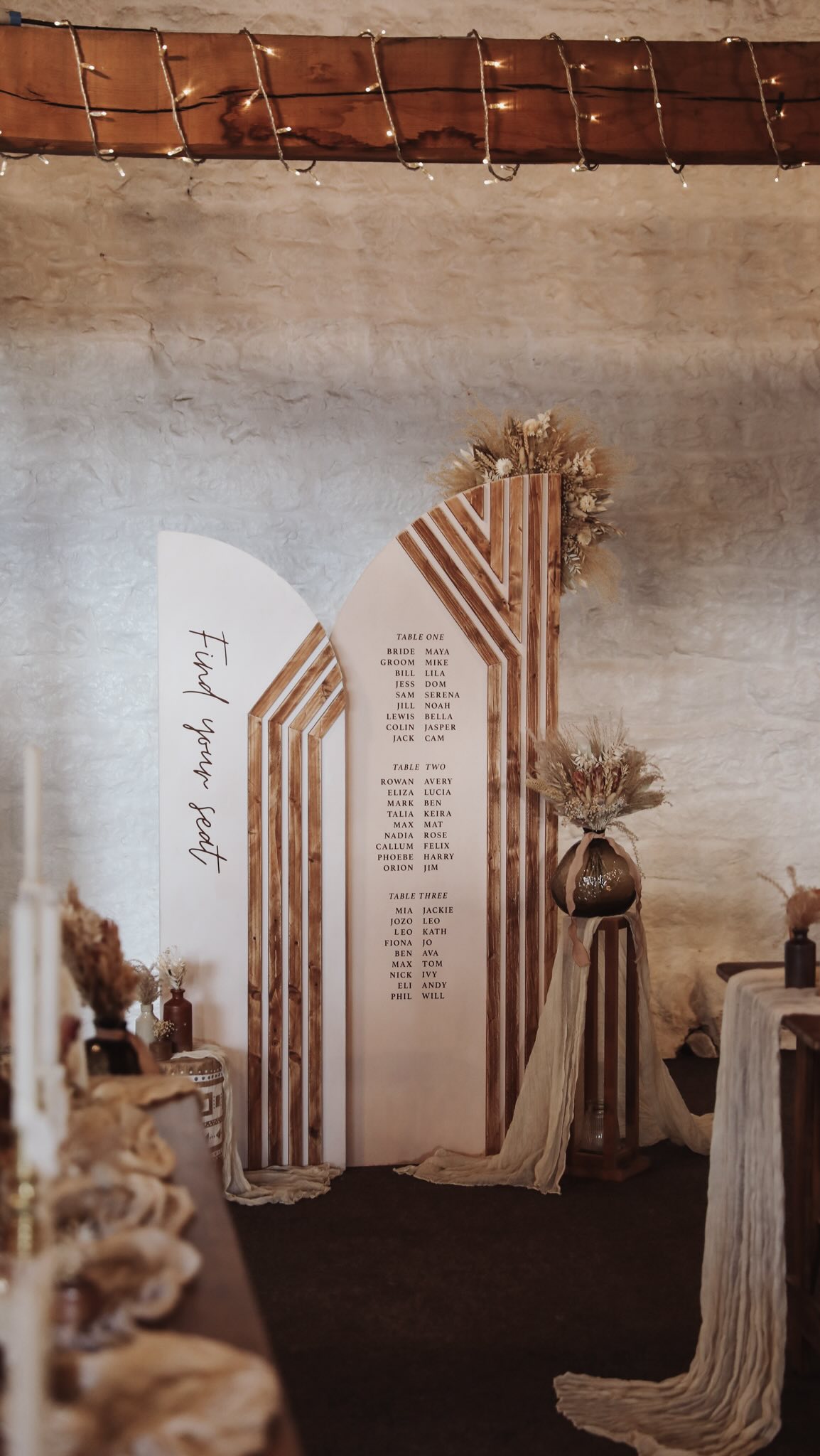 Planning a #wedding with up to 50 guests? Our popular curved board #seatingplan is now available in a smaller format - perfect for more intimate celebrations or venues with limited space 💒
All of our #signage is fully customisable, and you’ll receive digital mock-ups at every design stage, so you can review and approve the details before we start bringing everything to life.
If you’d like to learn more about our seating plans or signage options, comment 💌 and I’ll send over our brochure.
#weddingsignage #weddinginspiration