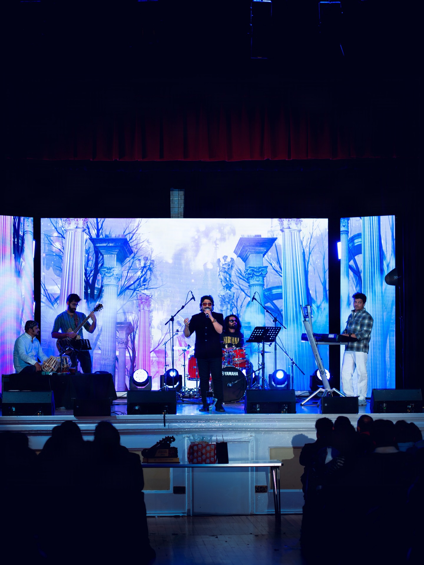 Some voices don’t just sing… they heal. Afsal is one of them..
.
.
.
.
AV @jas_live_digital