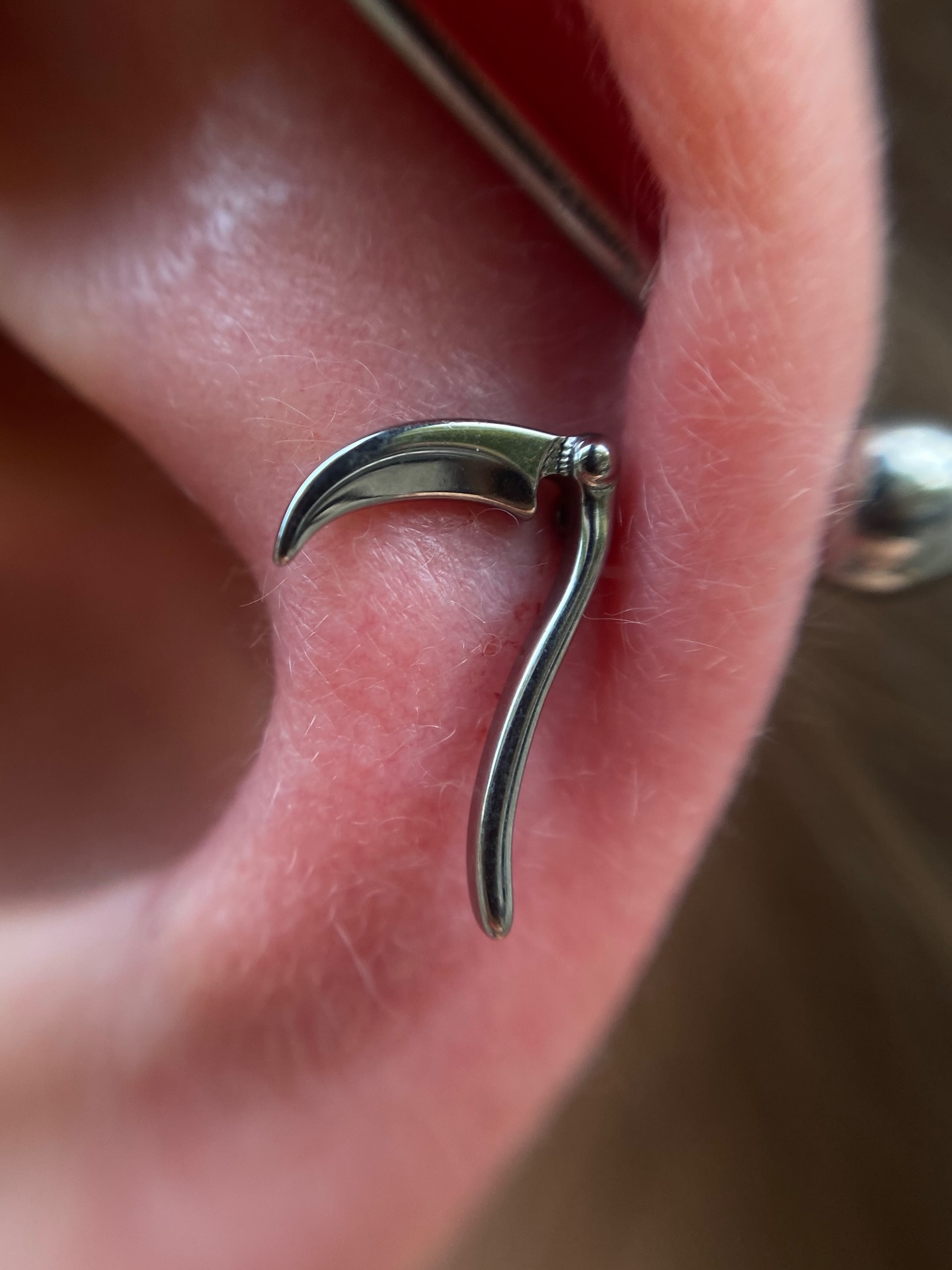 fancy a new piercing?
you can pick from a variety of titanium or solid gold jewellery ✨ ears, nose, lips, nips, microdermals you name it 🪡
wednesdays - saturdays @ CRISP 💕