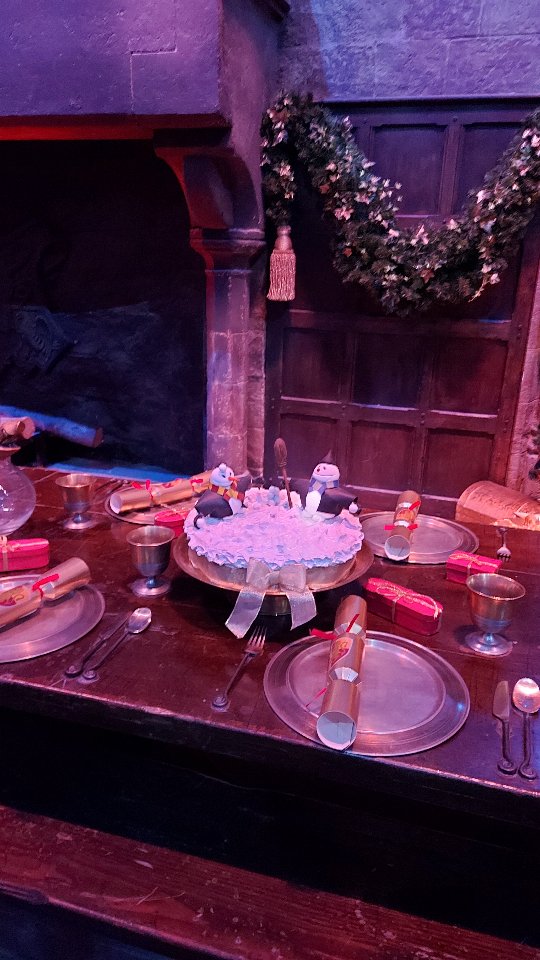 Every year at Aria’s Cakes, once the Christmas rush is over, we take a moment to celebrate together ✨
This year, after an especially busy season, we swapped aprons for wands and spent our Christmas party at the Warner Bros. Studio Tour The Making of Harry Potter 🪄
As a family business, it meant so much to pause, breathe, and enjoy a full day immersed in pure magic after months of hard work.
A well-deserved treat, beautiful memories, and a reminder that a little wonder goes a long way 💫
AriasCakes #FamilyBusiness #warnerbros #ChristmasCelebration #BehindTheScenesMagic