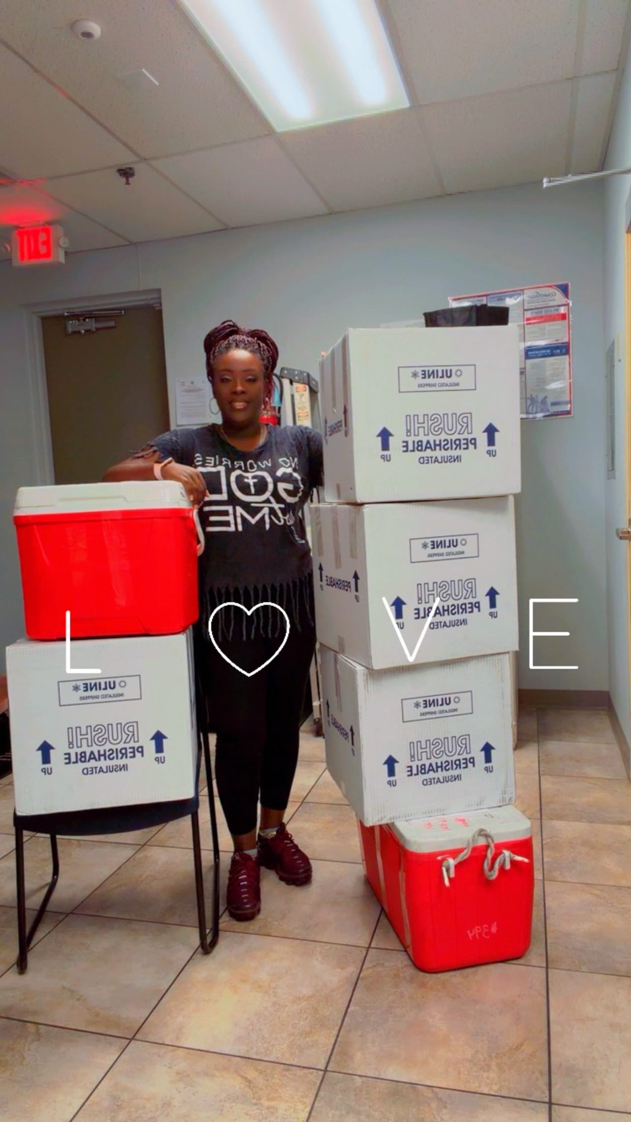 Another shipment off to save lives! Human Milk to the rescue!
Thank you to all the generous donors aka Milk Warriors who contributed to the 1st shipment of 2026!
For more information call 1-866-375-6645 or visit MothersMilk.org
I’m a local IBCLC who is passionate about lactation. If lactation support is what you need book your consultation today!
www.BreastfeedingwithMaj.com