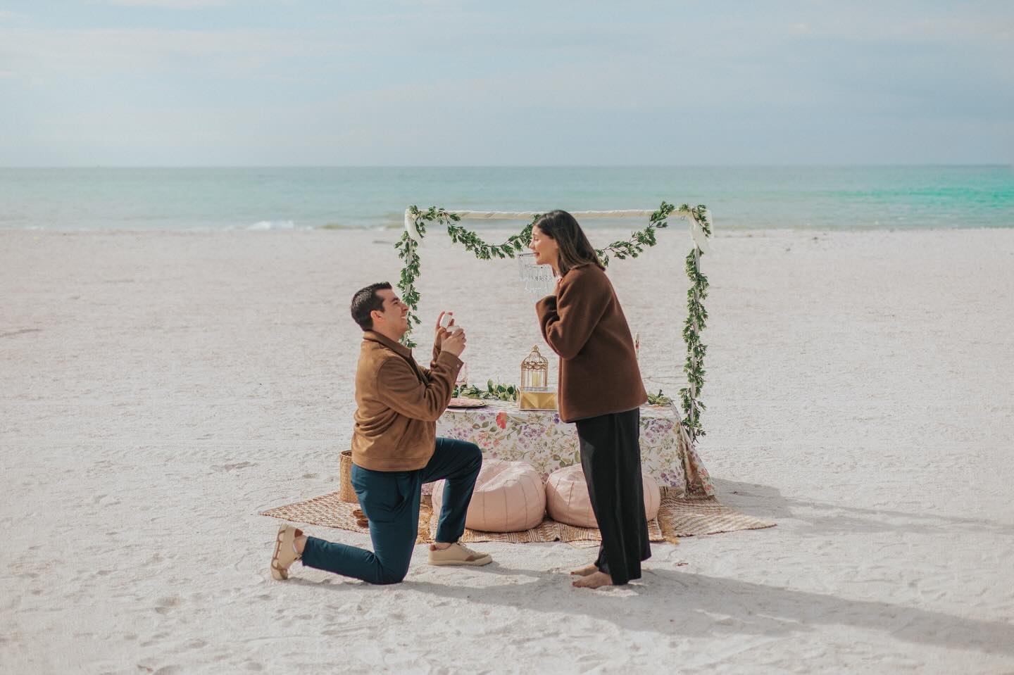 Proof that a walk on the beach can change your life 💍🥂