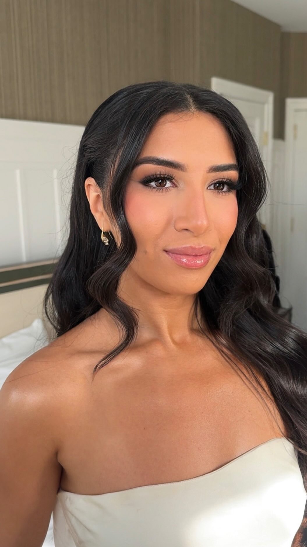 Call it “cake it up” or full glam, either way, sometimes asking for a little more drama is the answer to your needs.
Booking for 2027 opens this Tuesday, Jan 13th. Inquire today to join our waitlist of 120+ brides! Price guides will be sent in the order inquires were received.
Makeup @angelazavala.mua
Hair @styledbymatthew_
#longislandmakeupartist #longislandbride #longislandbridalmakeupartist #longislandmakeupandhair #weddingday #nycmakeupartist #newyorkmakeupartist #bridalmakeup #weddingideas #holidayglam #bride #weddinginspo #makeupinspo #beautybloggers #italywedding #tulumwedding #mexicowedding #irelandwedding #makeupartist #2026bride #holidaymakeup #montaukmakeupartist #softglam #naturalmakeup #ohekacastle #sandspointpreserve #glowymakeup #bronzeymakeup
Soft glam, natural makeup, full glam, summer wedding, fall wedding, Suffolk county, Nassau county, NYC, Manhattan, Hamptons