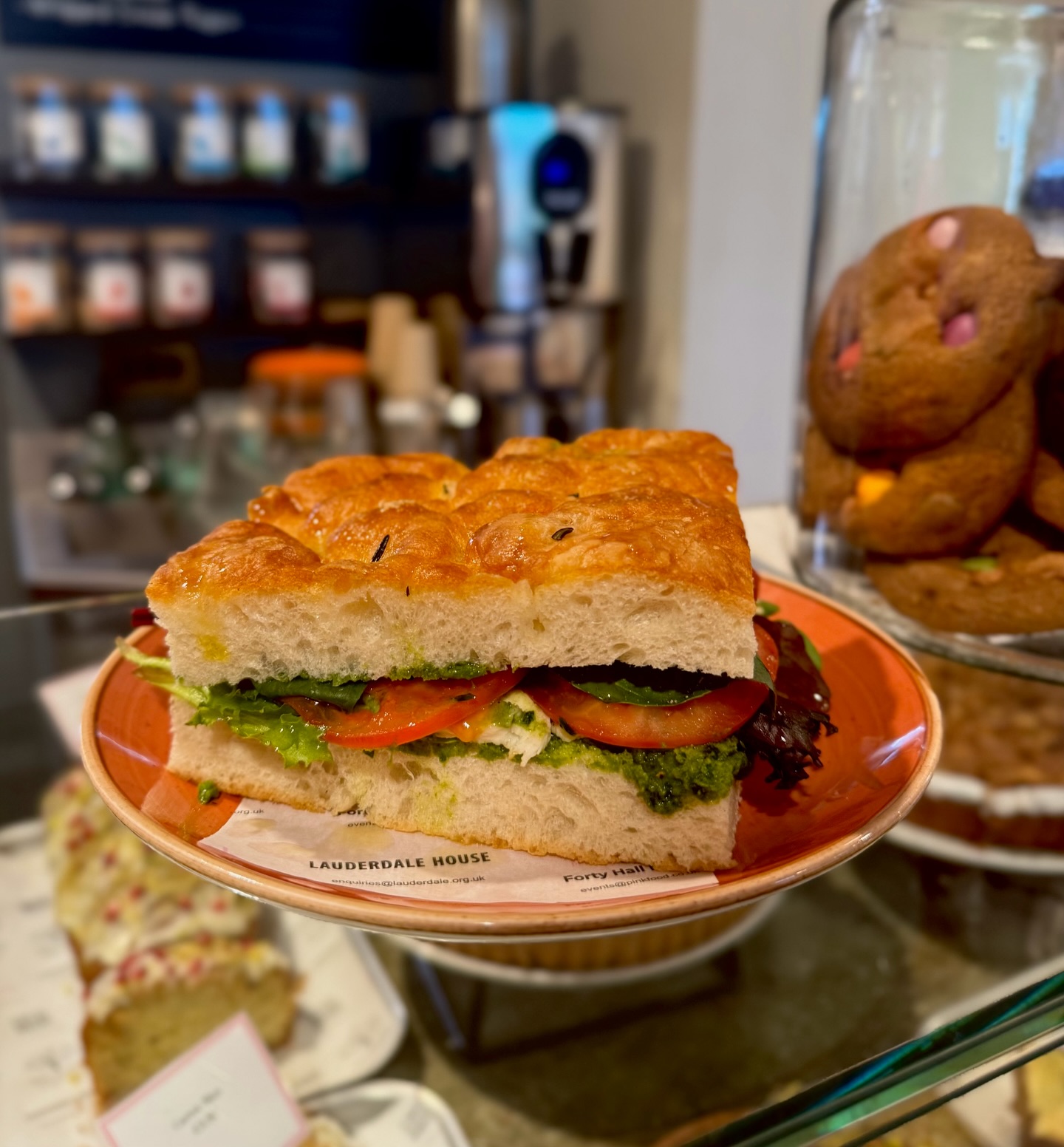 Storm outside, fresh fluffy focaccia sandwiches inside.
We know where we’d rather be 💕
Find us tucked away in some of North London’s loveliest spots:
@lauderdalehouse
@fortyhall
@cecilsharphouse
#northlondon #coffeeshop #homemade #northlondonfoodie