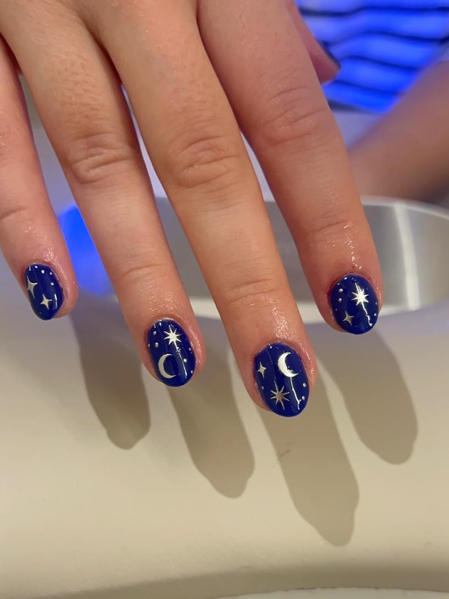 We’re back with a BANG 💥💅
Fully booked, back-to-back nails, and the salon straight back into full swing ✨
Seeing all of your lovely faces after Christmas genuinely made our week — so good to be back doing what we do 🖤
Thank you for keeping our chairs full and our diaries busy 🤍
Here’s to fresh sets, glossy finishes, and a strong start to the year ✨
#TheGlowBarLDN #Glossify #CityOfLondonNails #BIABLondon #NailsLondon