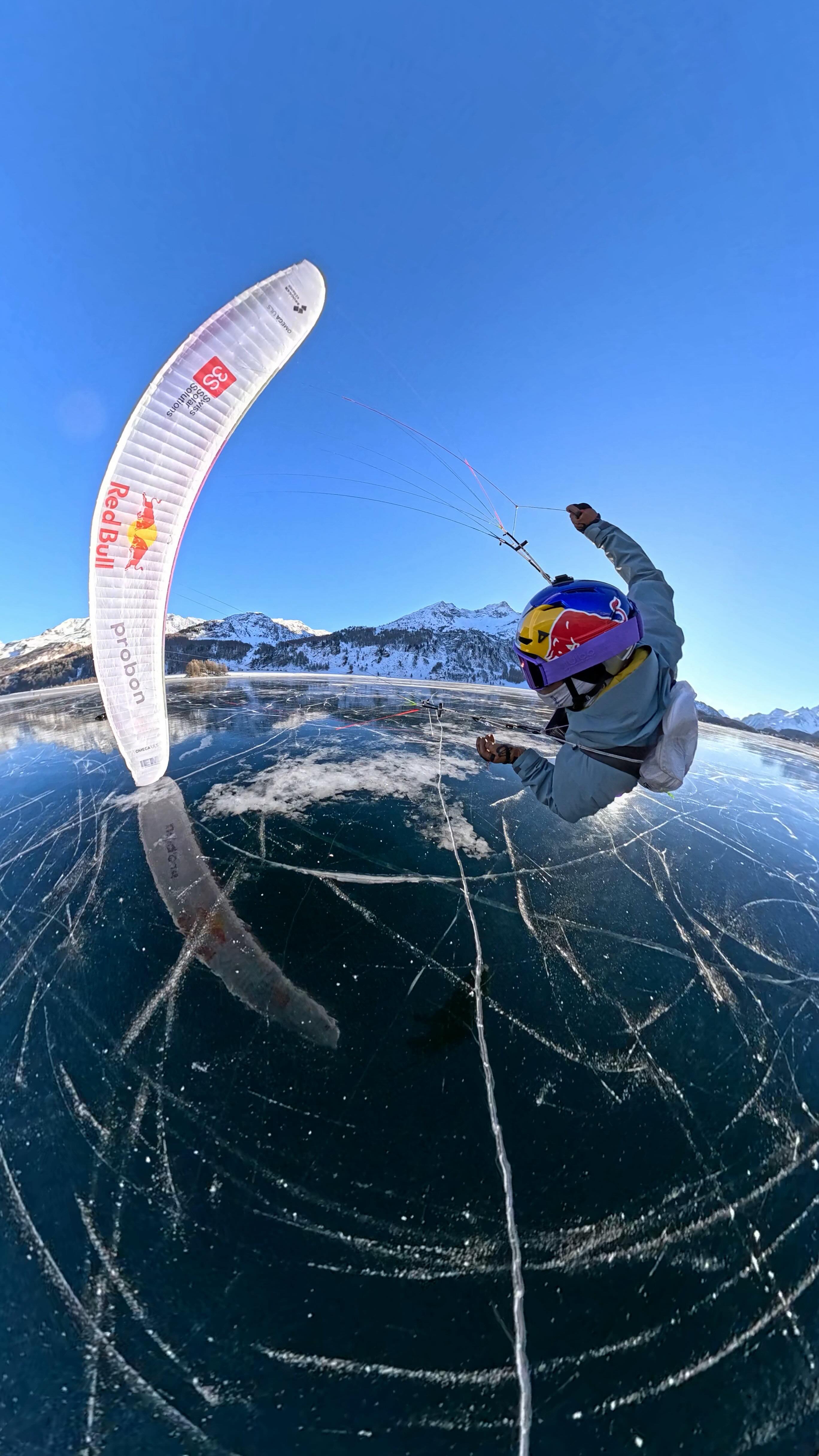 time to kick off 2026 with some epic flights above this crazy black ice 🧊✨
@redbullswitzerland | @probon.ch | @3ssolarswiss | @ascona_locarno | @garagewenger | @advanceparagliders | @iem_ag | @blackyak_europe |@orbea | @raiffeisen_ch | @bruegger_keramik_ag_official | @julbo_eyewear | @oneday.swiss | @shv_fsvl | @axajungfrauregion | @leki.trailrunning | @xctracer | @muellersportgmbh | @expedint | @lurbelswiss
#makepeopledream #blackice #extraordinary #epiclandscapes