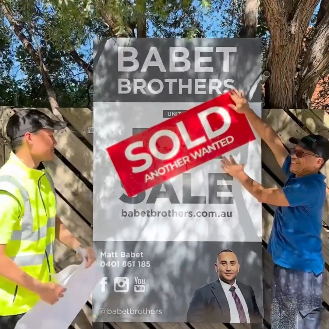 $560,000 for a 2 bedroom, 1 bathroom, 1 car space unit in Noble Park.....that’s a great result!! With a well run campaign we were able to drive strong interest, the Babet Brothers have delivered once again! Want the same outcome for your property? Give Matt Babet a call today on 0401861185