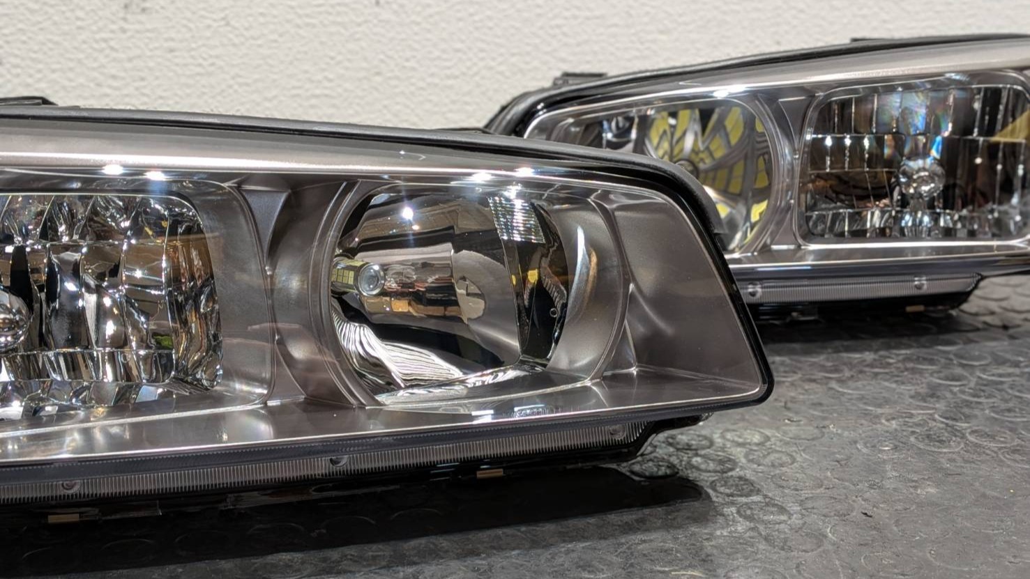 #nissan #nissanskyline #skyline #er34 #headlight #headlights #headlightrestoration