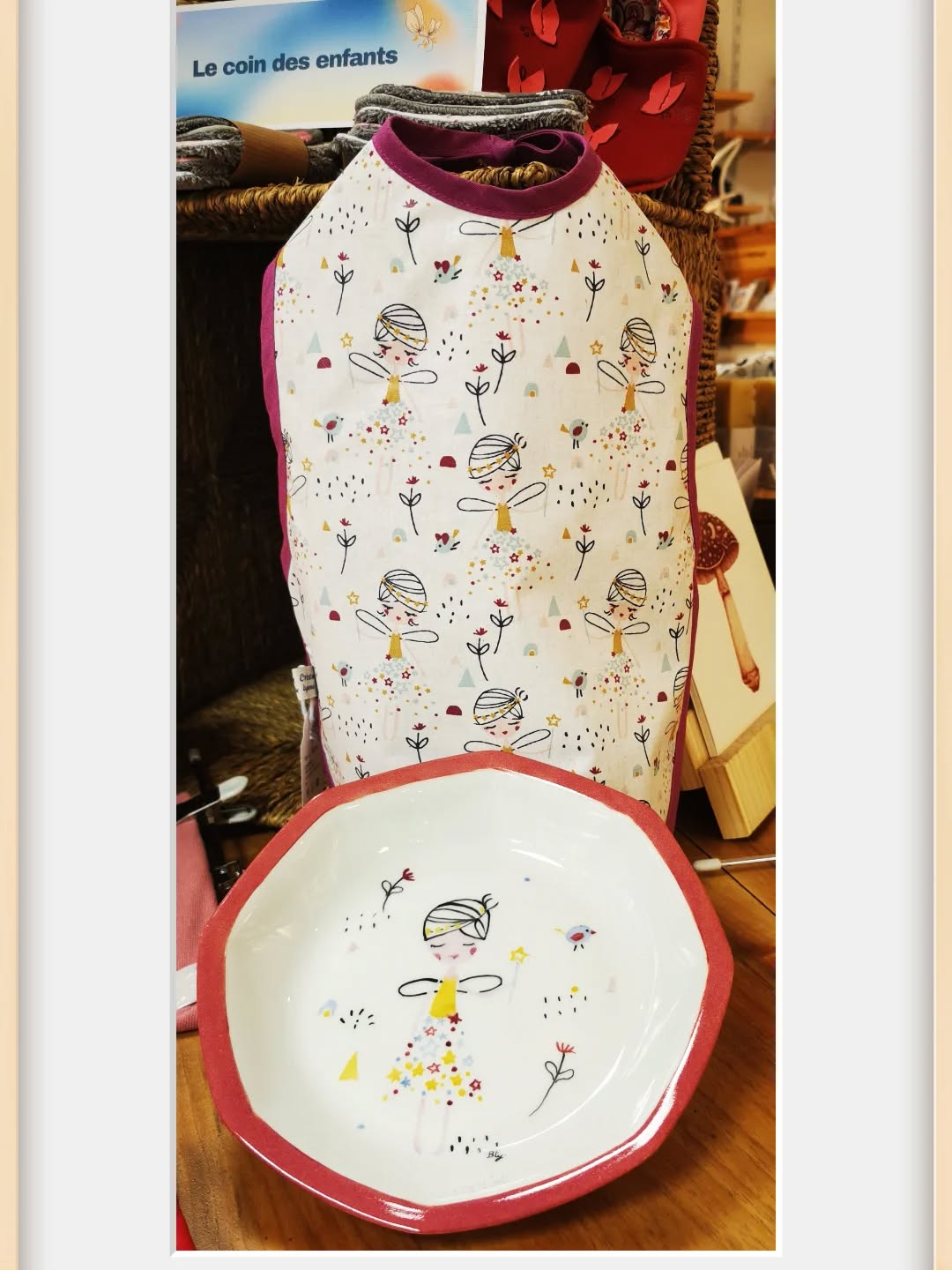 Travail à 4 mains😍 @farfallinecreations et @bethycreation. À découvrir dès aujourd'hui à la boutique de l'Echevette à Soucieu en Jarrest. #artisanatlocal69 #boutiquecreateurs #cadeaubebepersonnalise