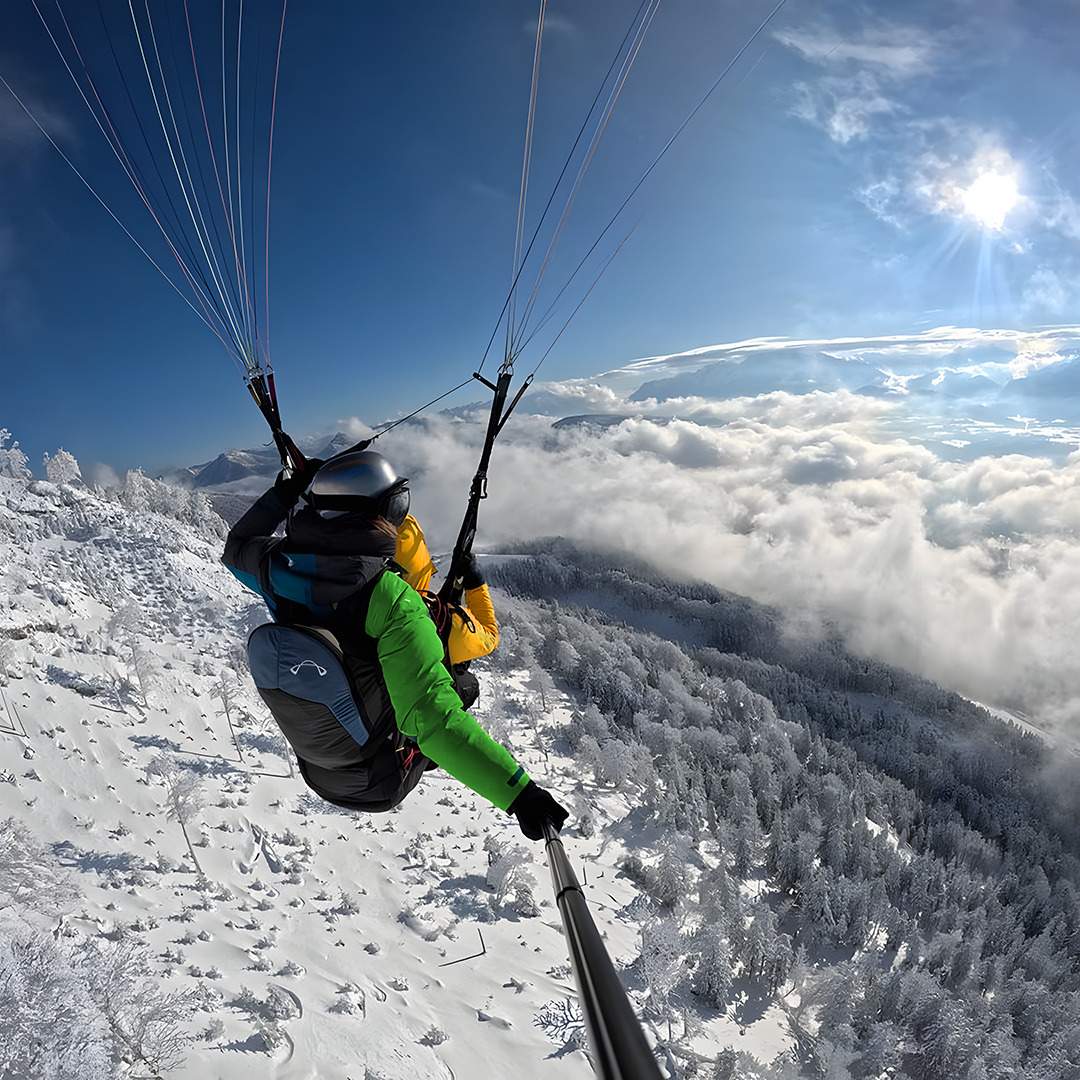 Gliding through a #winterwonderland, with nothing but crisp mountain air, heartwarming #sunshine, and snowy treetops below. ❄️✨ Who’s ready to embrace this #winteradventure in all its frosty glory? 🏔️☀️
#Salzburg #Gaisberg #TandemParagliding #Tandemsistaz #SalzburgViews #Parapente #BucketListExperience #VisitSalzburg #Adventure #FlyWithUs #AdventureAwaits #FrozenLandscape #WinterDreams #ColdAirWarmSun #SnowyPeaks #WinterWanderlust #WinterSun #FrontRowView #WinterFlight #Fly