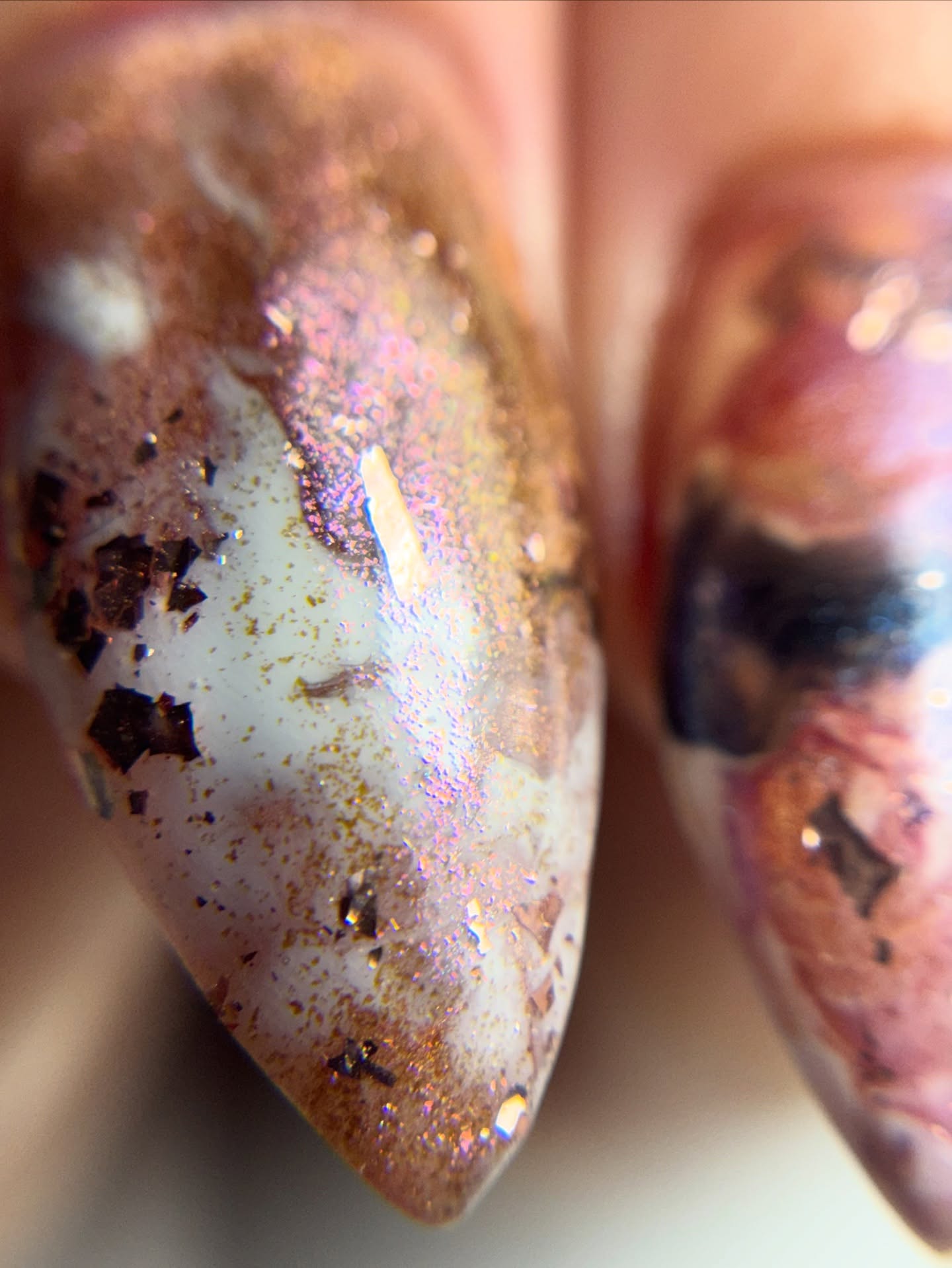 Raw unedited shots of these dreamy thumb nails using @dvok_us marblefit and a zillion other things