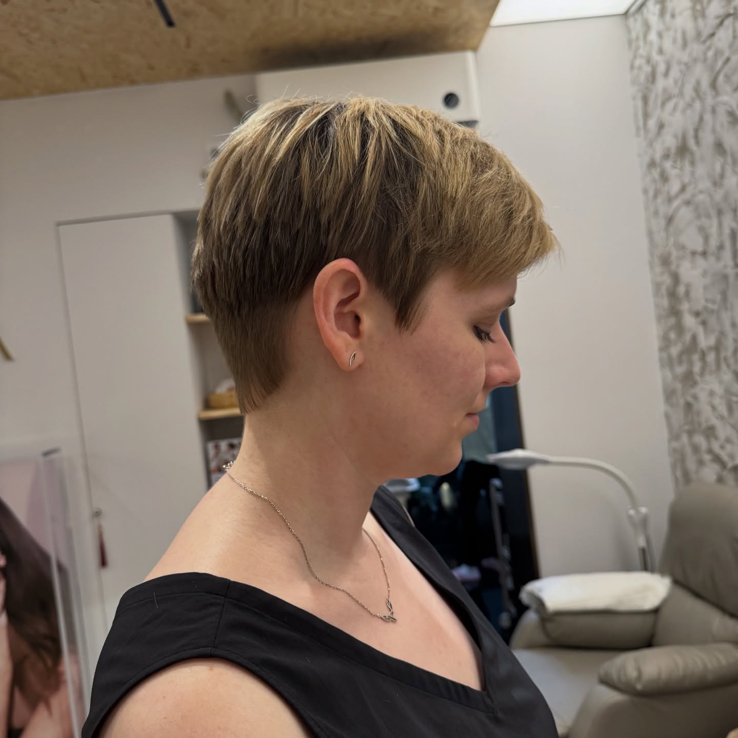 Highlights and cut ❤️ #sofia #hairdresser