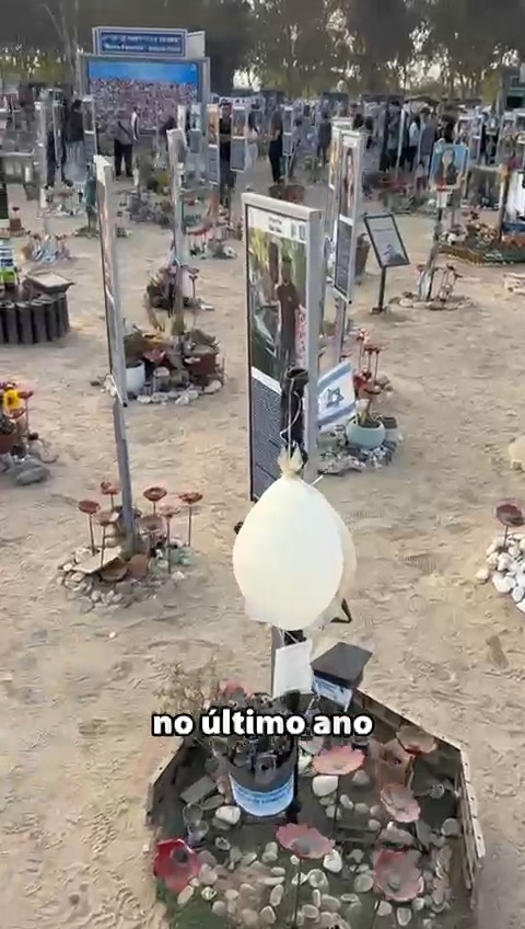 Hoje queremos recordar o 7 de outubro, o Festival Nova, um ataque trágico que tirou a vida de mais de 350 pessoas inocentes.
O KKL trabalhou para criar e preservar um espaço de memória, garantindo que este local permaneça protegido como um testemunho de lembrança, respeito e compromisso com a história.