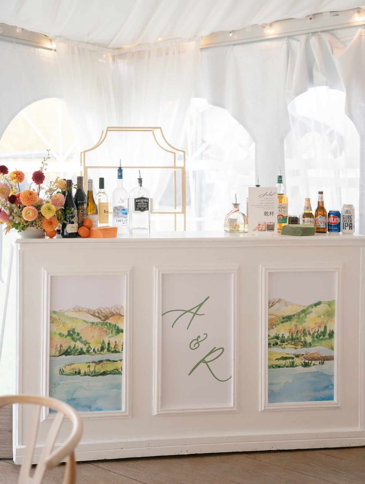 Sign us up for custom bars, dance floors and all the little details please!! Obsessed with the color palette, FLORALS and fruit accents from this dreamy fall wedding! ๐ฅ๐ฅ
Just wait will you see the tent!! ๐ซฃโค๏ธ
Venue @camphaleweddings
Planner @gemweddingsvail
Photographer @meredithdiamondphoto
Videographer @weslarsenmedia
DJ @garmanmusic
Ceremony Music @frontrangestrings
Florist @allijfloral
Hair & Makeup @divinebeautyartists
Cake @dang_sweets
Rentals @copartyrentals
Lighting @littlebranchlighting
Caterer @biscuitsandberries
Day Of Paper Goods @kellykristindesign
Bride + Groom @annacristinamorales @rickbrub
#mountainwedding #watercolor #coloradowedding #weddingstationery #vailcolorado