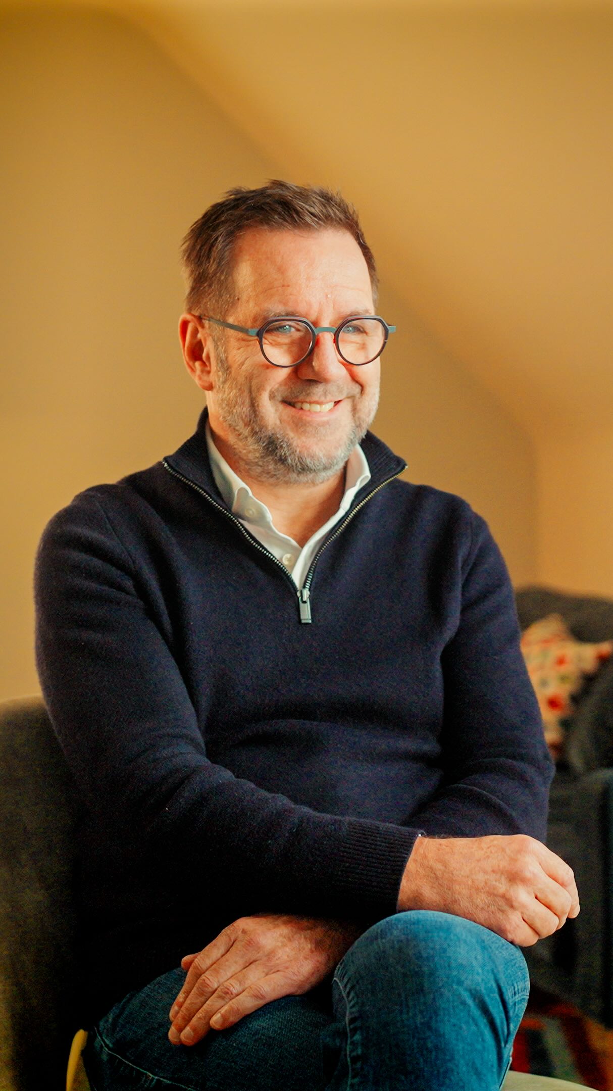 🎬 Nieuw jaar, nieuwe start… en ja, ook bij ons lukt dat niet altijd in één take. #bloopers
Bart neemt je mee in wat Park Ven écht is. Geen strak verkooppraatje, wel wie we zijn, waar we voor staan en waarom mensen hier blijven terugkomen.