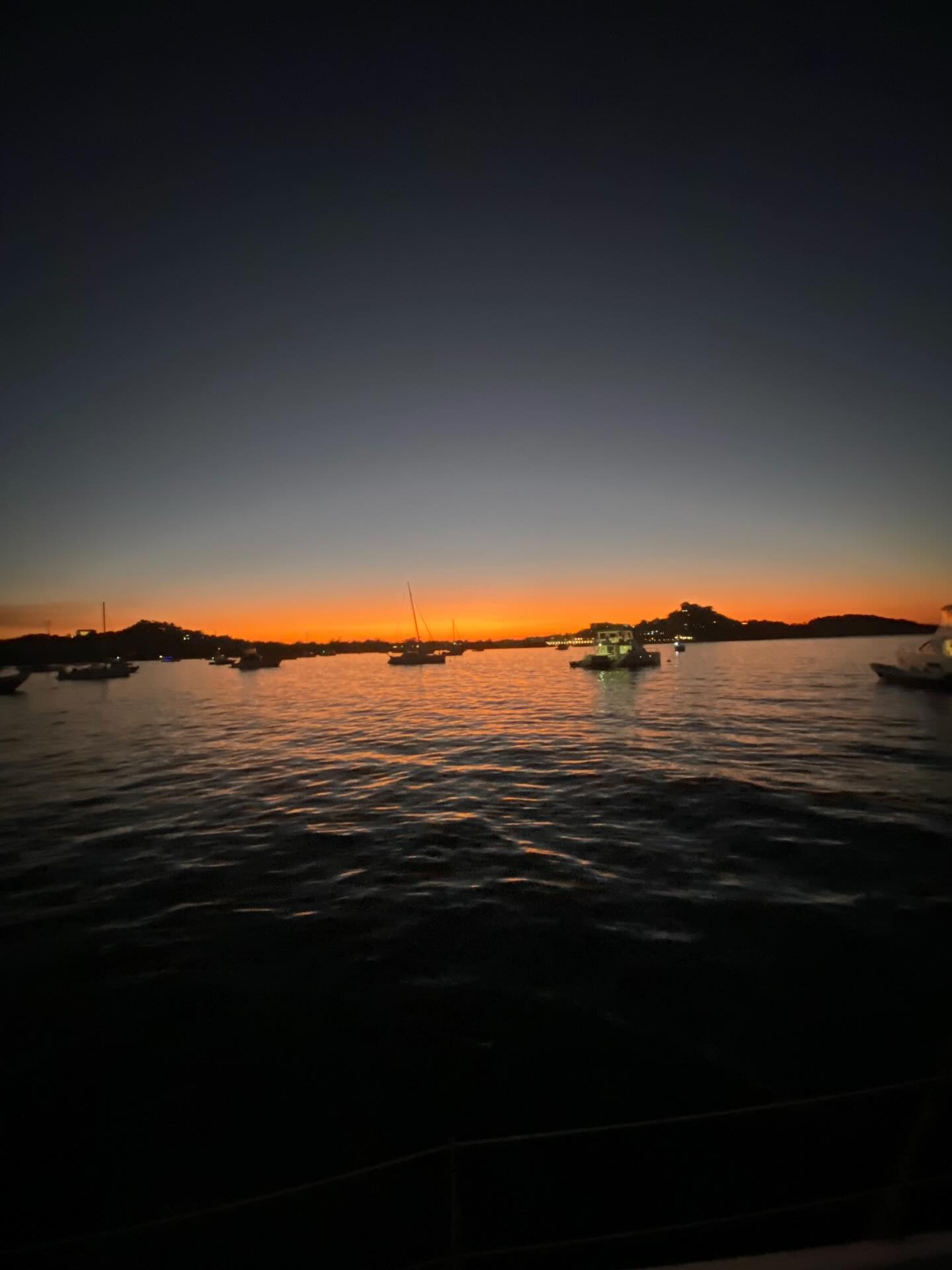 Back on mooring :-(
But would you look at this sky tonight? 😍