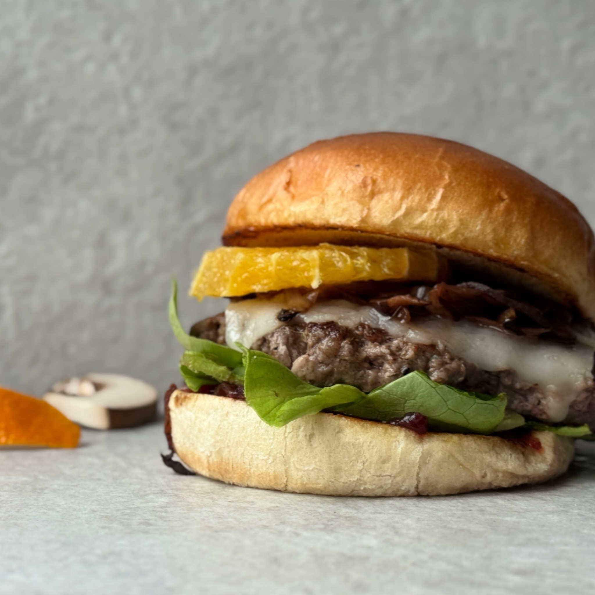 Level up burger night: wild game burger with venison, mushroom relish, orange and lingonberries. Flexitarian comfort food from forest to plate – share yours with #Foodforflexitarians!
#wildgame #burger #cheese #deer #hunter #organic #food #pleasure #savoury