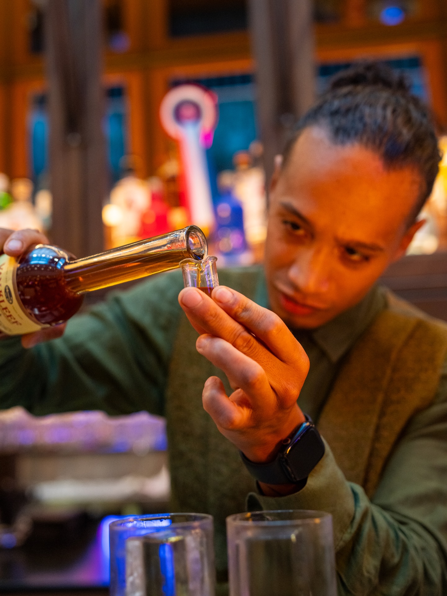 Final final call for this edition of The Hague Bartender of the year competition!
Fancy yourself as one of the best bartenders in the city? Then pop us a message and we’ll make sure that you get a competition box delivered next week.
Don’t hesitate as the clock is ticking!
#denhaag #thehague #cocktail #competition #bartenders