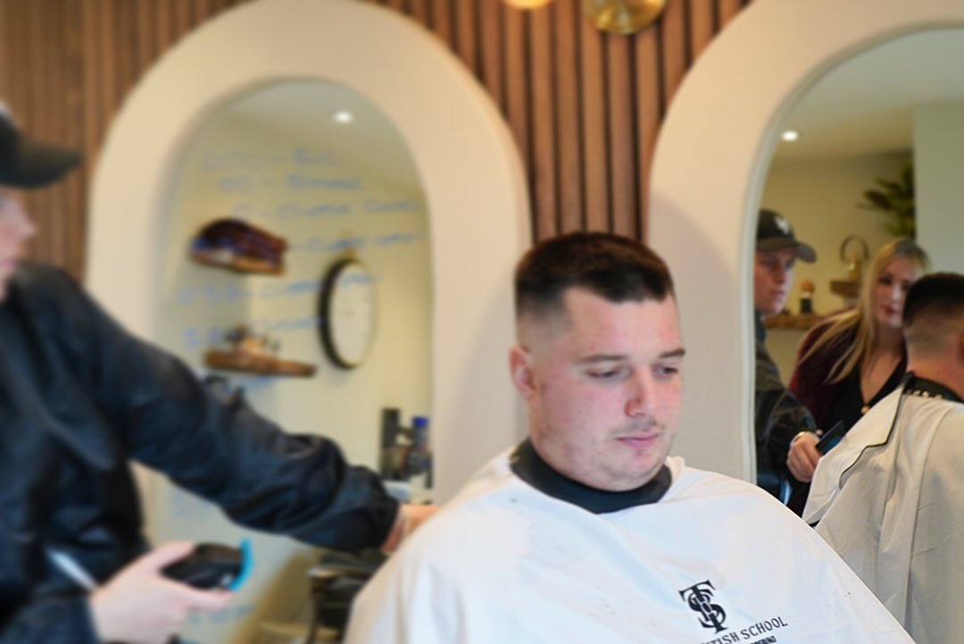 Teaching, at its core, is about clarity.
Not overcomplicating.
Not following trends.
Not rushing results.
Here, the focus is on fundamentals, structure, and understanding why before how.
One-to-one teaching. Calm environment. Real progression.
If you’re ready to slow down, strip it back, and build skill with intention - this is where it happens.
📍 Countryside studio
✂️ Focused, simplified education
🎓 Serious training for serious barbers
#barbereducation #barbertraining #barberlife #teachingbarbers #barbermentor precisionbarbering modernbarber ukbarbers barberingeducation behindthechair