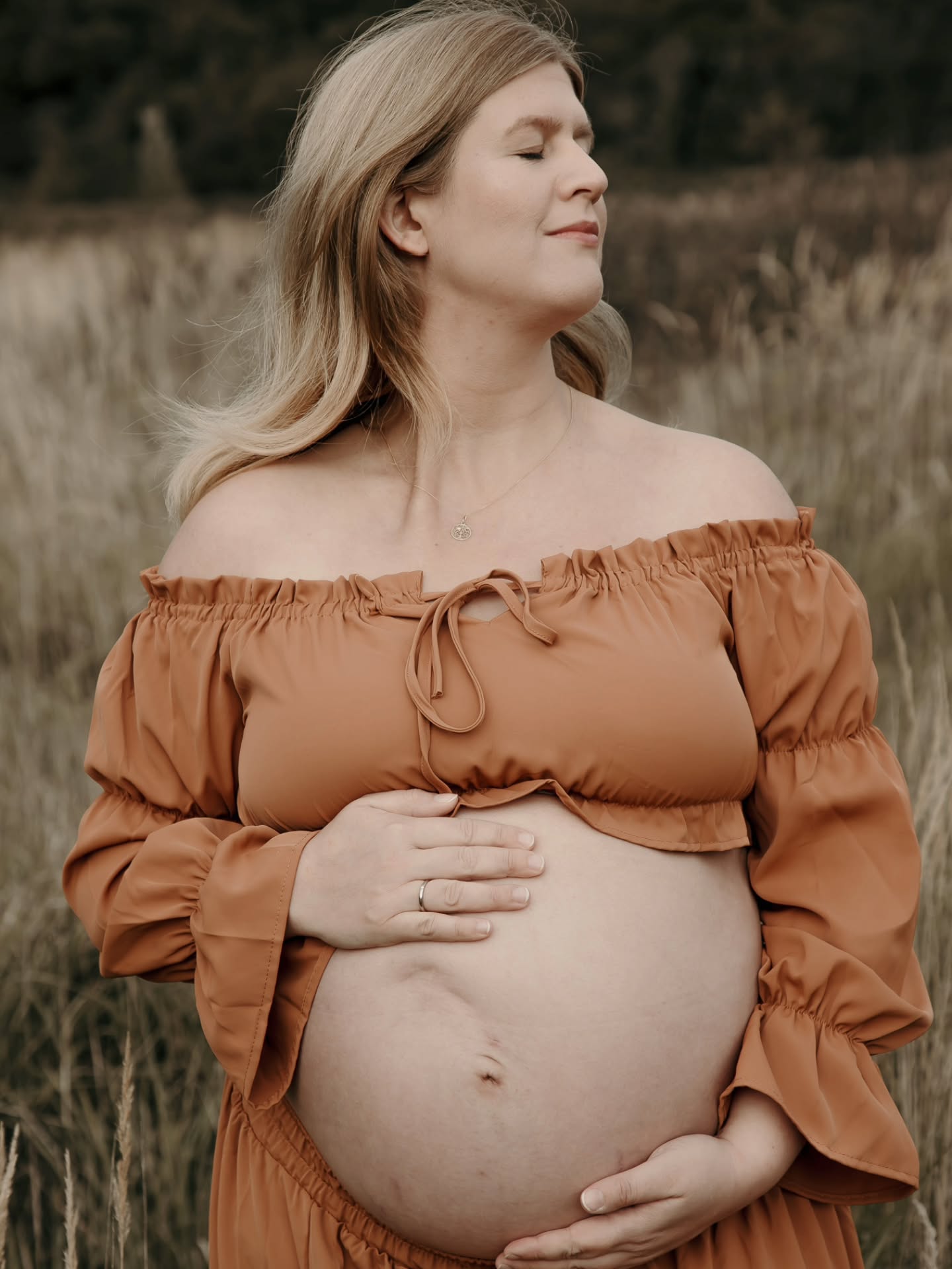 Mama-to-be ✨
Ontspannen, stralend en zó krachtig.
Jouw lichaam maakt een heel mensje 🤍