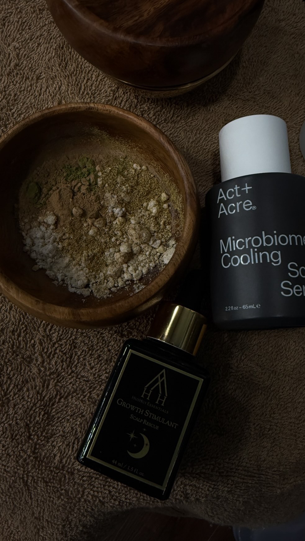 A scalp facial at Studio Meraki isn’t a trend or a “spa moment.”
It’s treatment-based, results-driven, and rooted in scalp health.
Every service begins with assessment, intention, and education.
We address buildup, inflammation, circulation, and the scalp environment itself not just relaxation.
This is scalp care designed to support healthier hair long-term, not a one-time experience that looks good on camera and disappears the next day.
Thoughtful. Corrective. Personal.
This is the Meraki difference. ♡