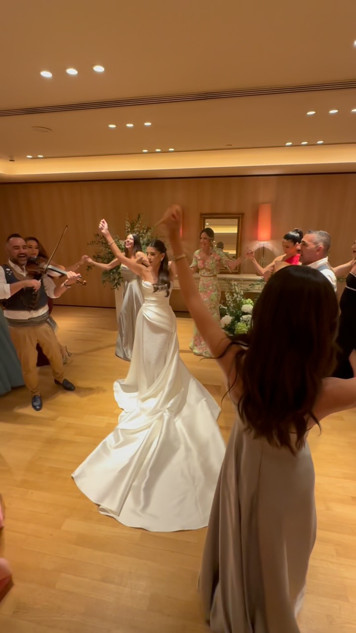 Το 2025 μας χάρισε στιγμές, γέλια, μουσικές και αναμνήσεις που θα μας ακολουθούν για πάντα.
Τα Σγαρτίλια δεν είναι απλώς ένα σχήμα· είναι παρέα, δρόμος και καρδιά.
Ευχαριστούμε όσους ήσασταν μαζί μας σε κάθε νότα, σε κάθε ταξίδι.
Συνεχίζουμε… ❤️
#tasgartilia2025
#Αναμνήσεις2025
#ΜουσικήΠαρέα
#lovecyprus