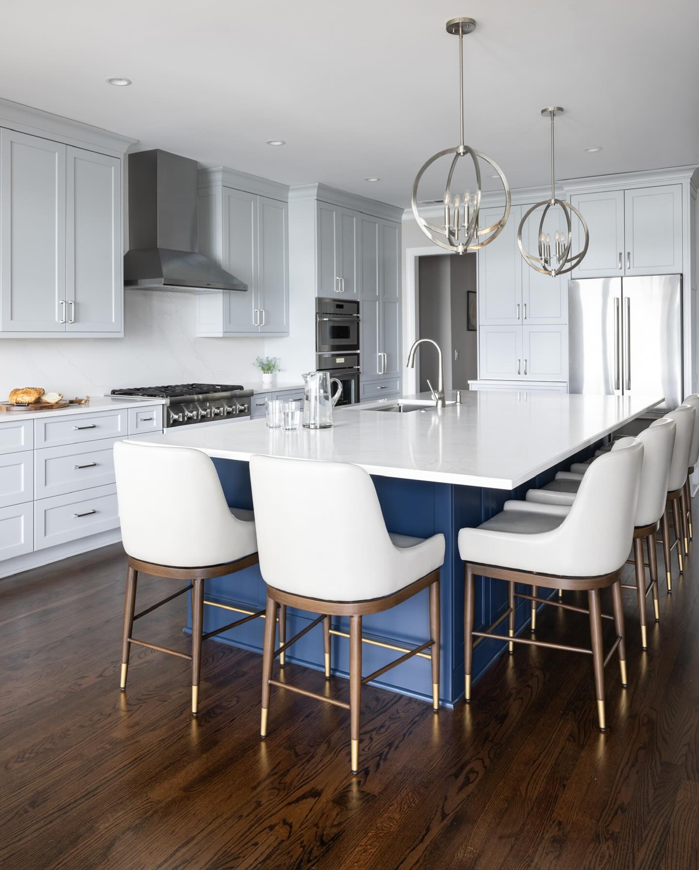 A finished space should feel effortless, even though the process behind it never is. That’s where experience matters. Our goal with every project is simple: create spaces that still feel right years from now.
#turnerdesignbuild #kitchenrenovation #homedesign #customhome #lakenormanhomes