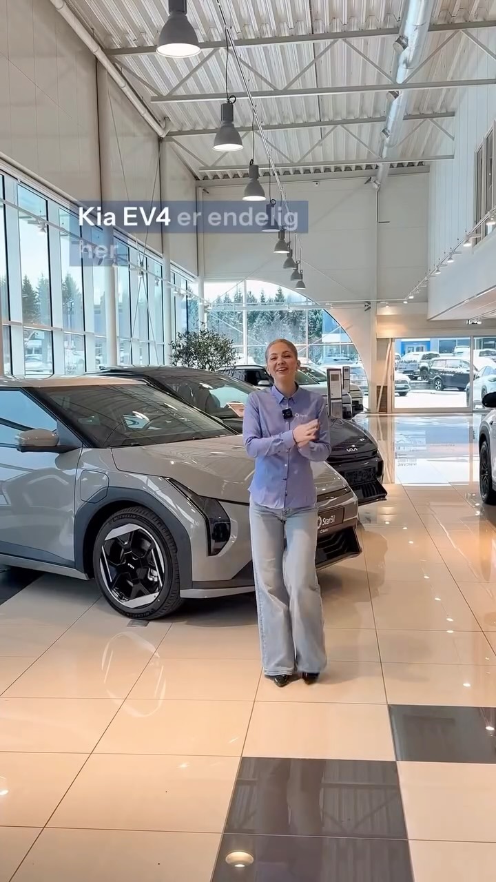 Kia EV4 er her!
Om du ikke er på utkikk etter en SUV, men en kompakt bil som byr på en sporty kjøreopplevelse - da er Kia EV4 kanskje bilen for deg? Sjekk ut videoen og send oss en melding her om du vil vite mer 🚘🤩
