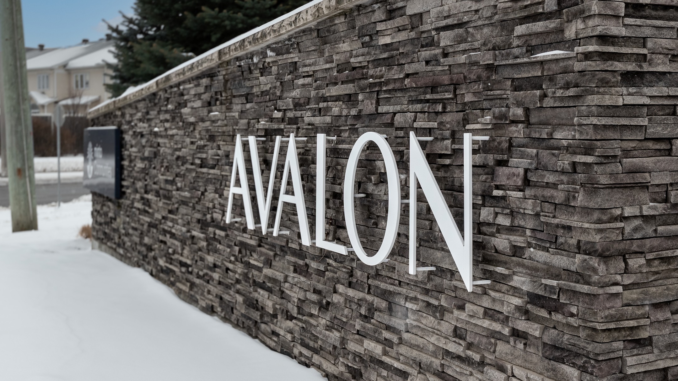 Always great to see your community grow. Avalon lll will be a French Catholic K-6 school planned to open for the 2026-2027 school year. Fantastic location and close to everything a busy parent could need.
#cecce
#orleansontario